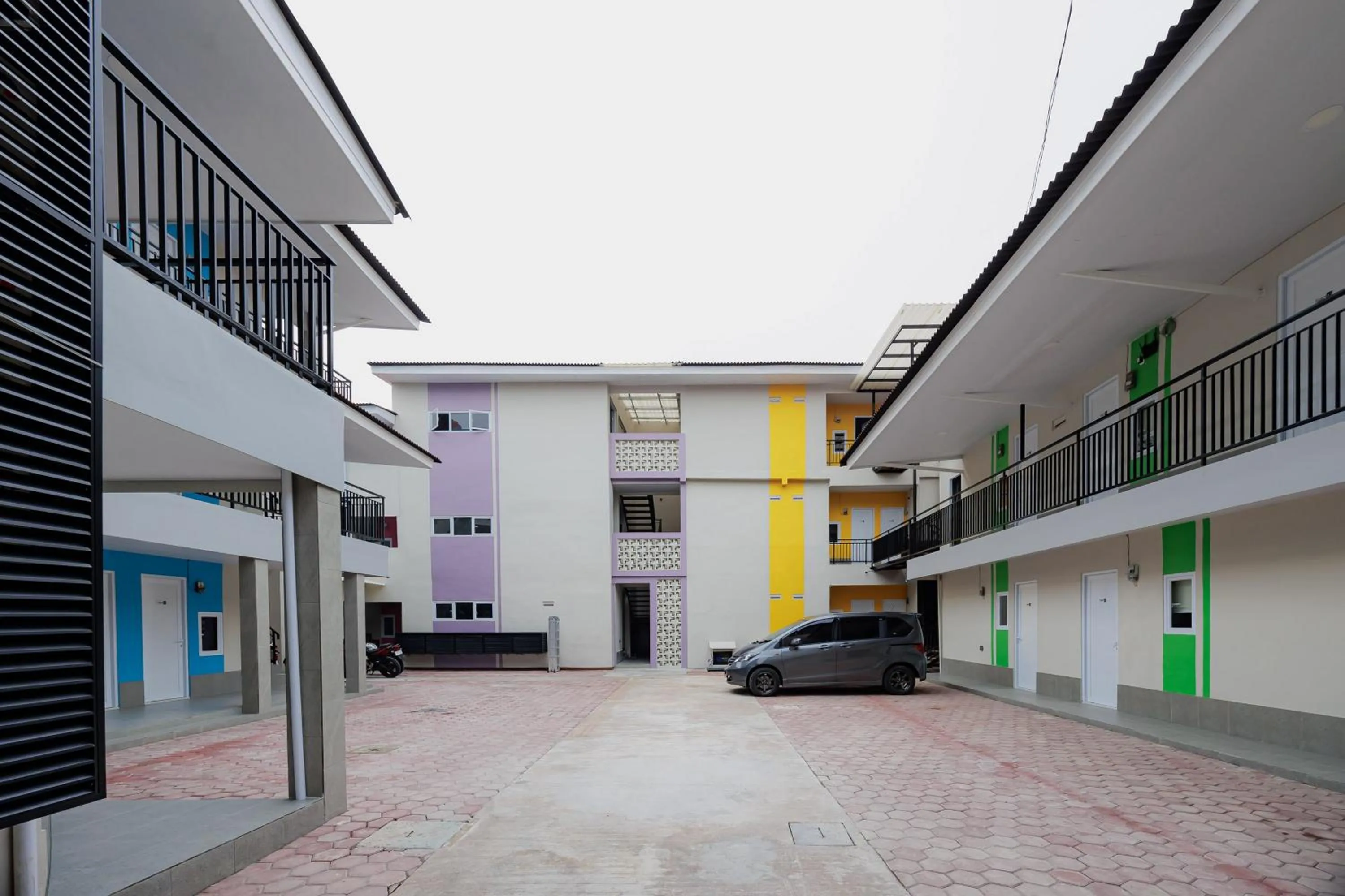 Facade/entrance in Urbanview Petukangan Mansion Jakarta
