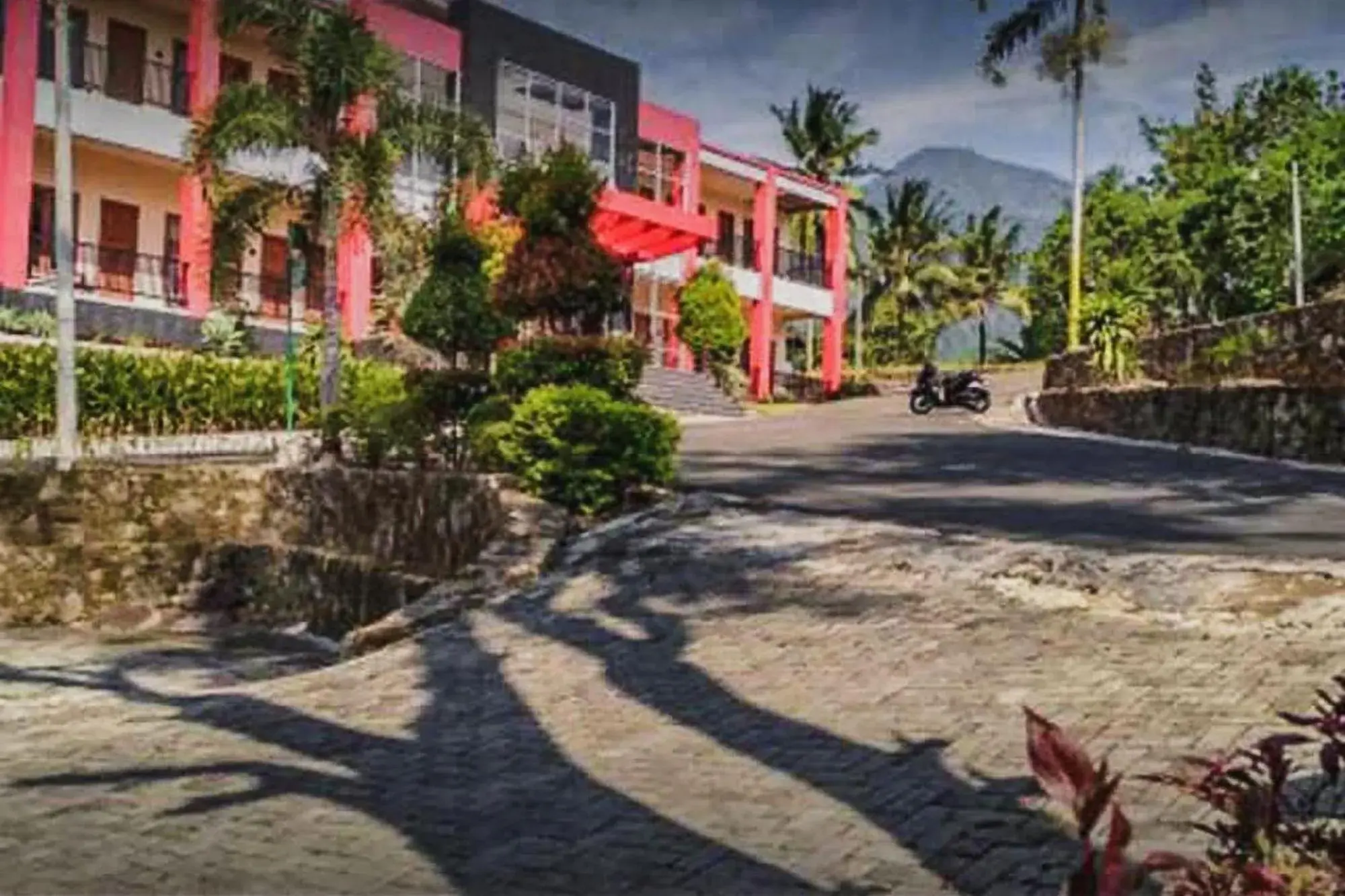 Property building in Wisma Belerang Kalianda Lampung RedPartner Property building in Wisma Belerang Kalianda Lampung RedPartner