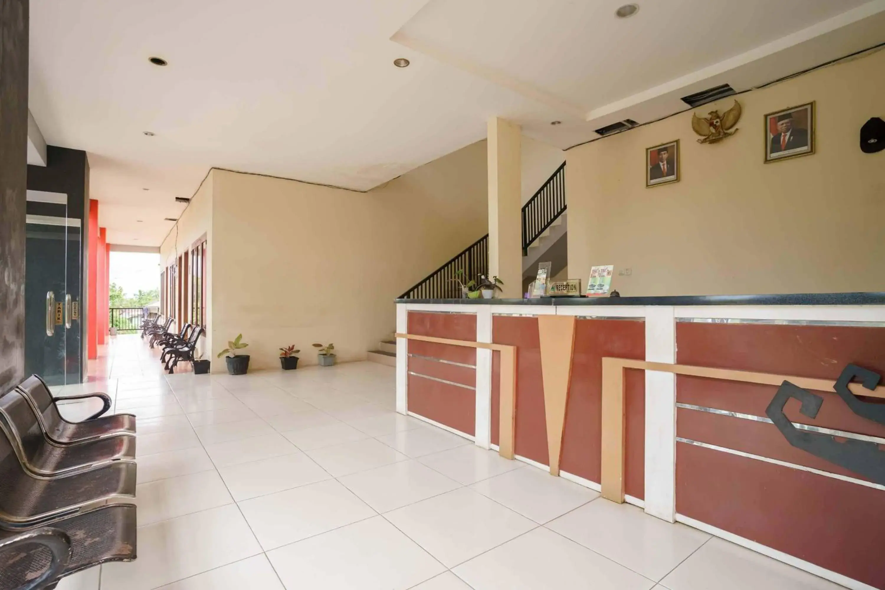 Lobby or reception in Wisma Belerang Kalianda Lampung RedPartner Lobby or reception in Wisma Belerang Kalianda Lampung RedPartner