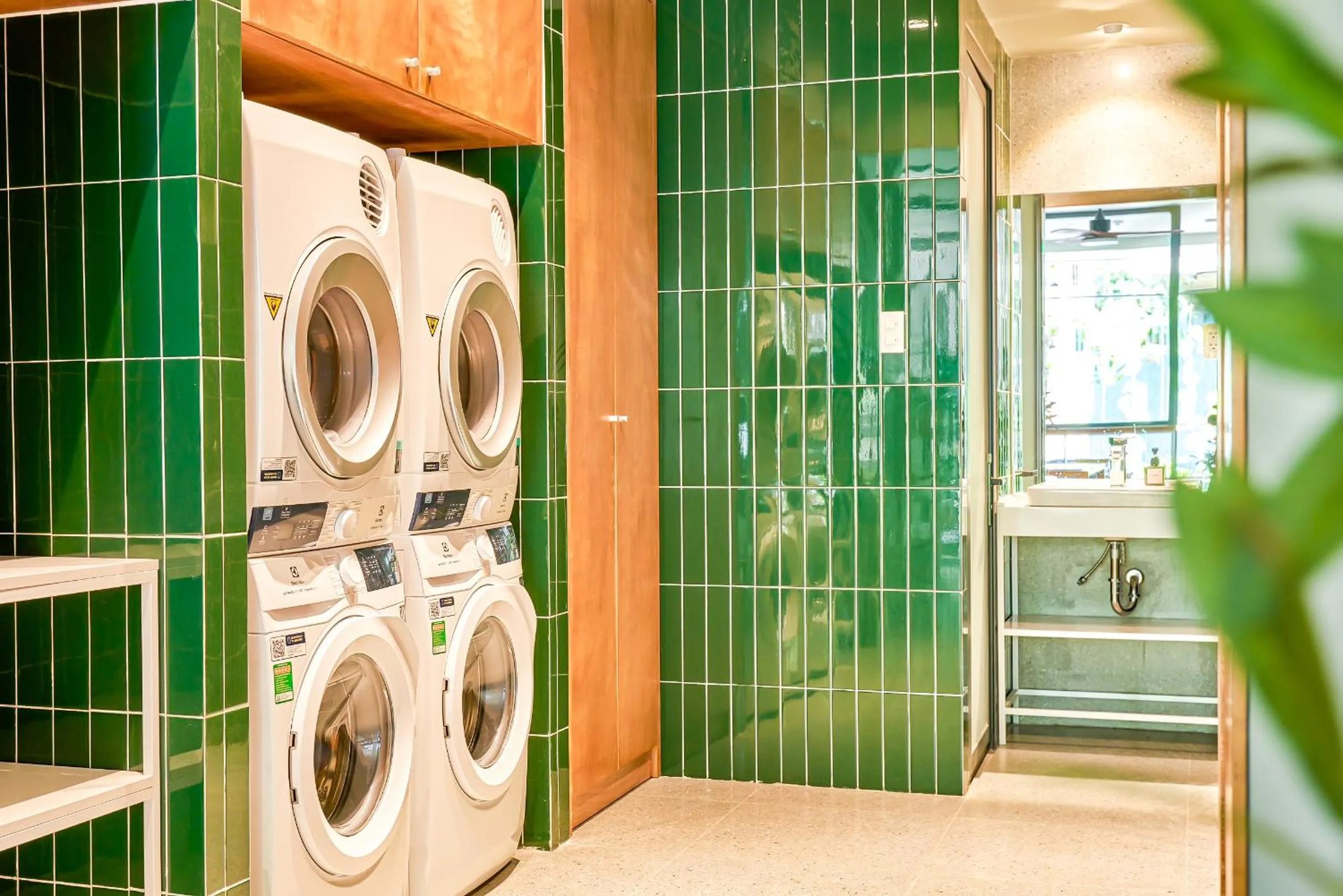 washing machine in Express by M Village Đinh Công Tráng