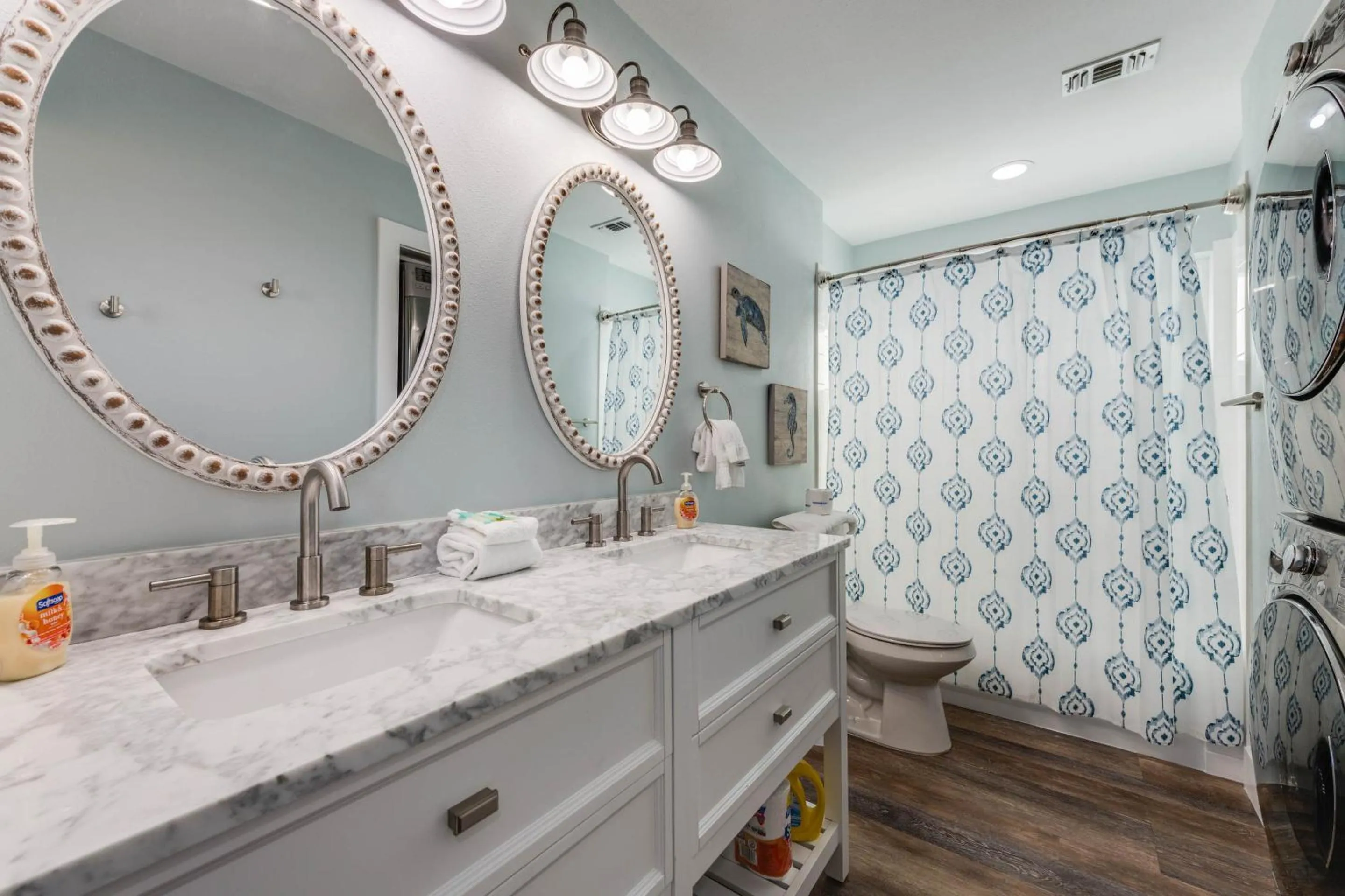 Property building in Chillin At The Beach