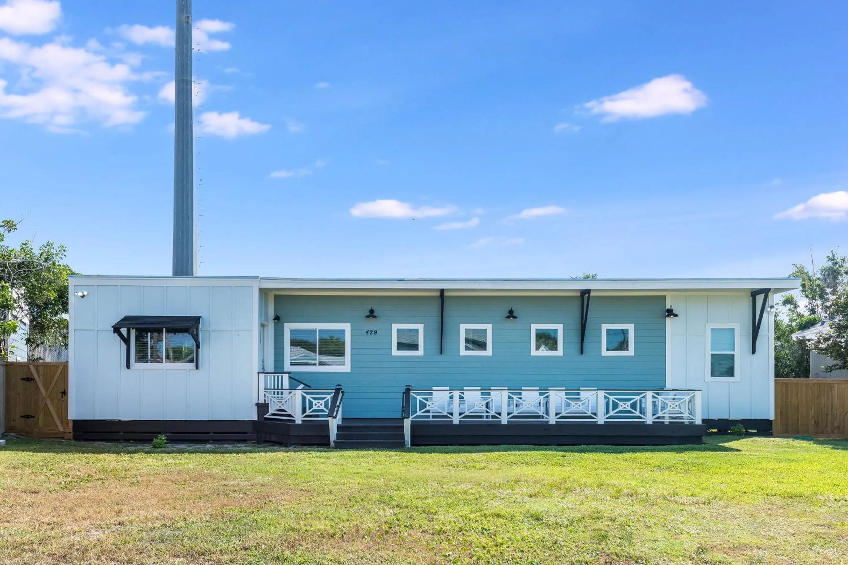 Property building in Chillin At The Beach