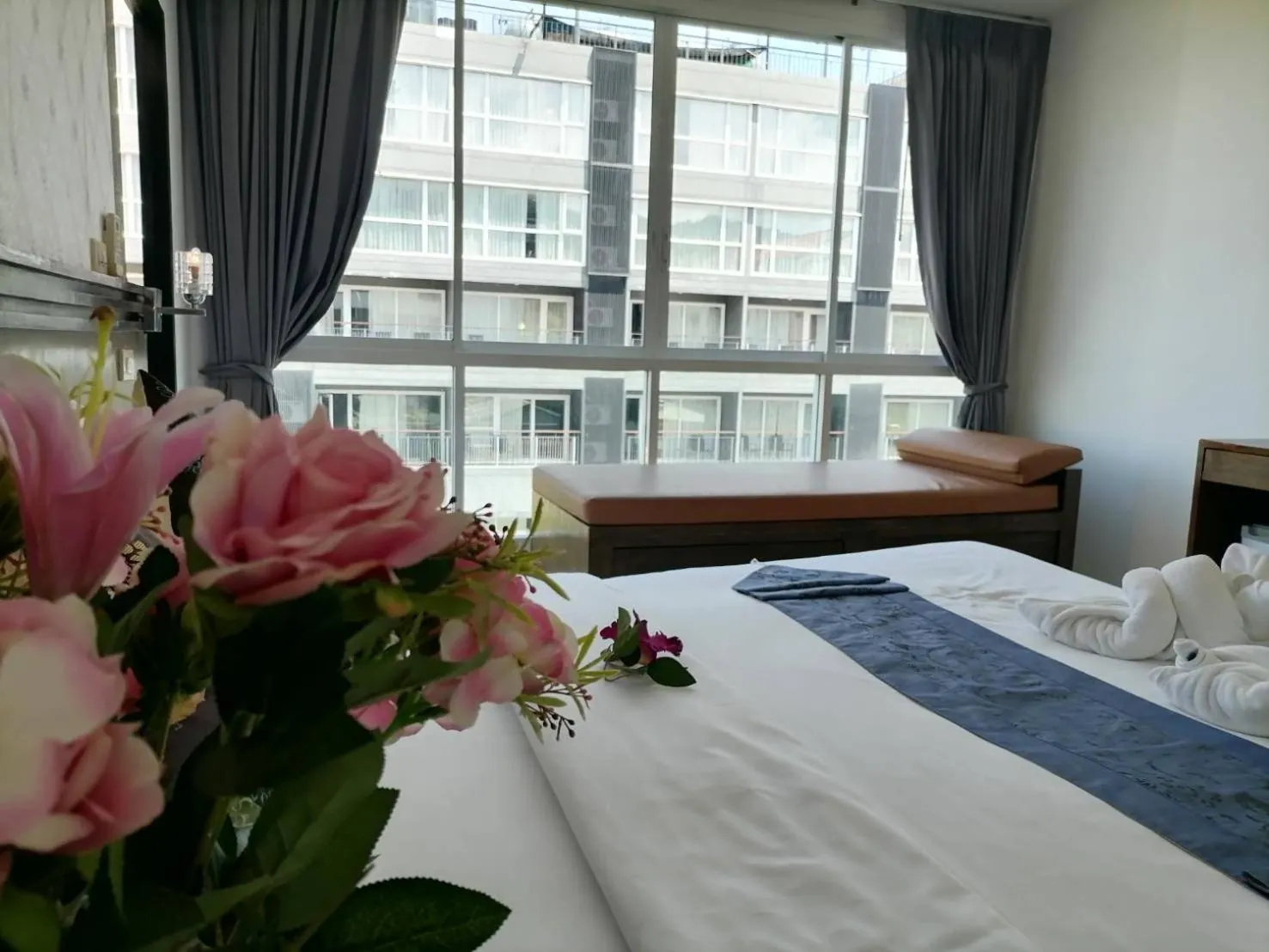 Bedroom, Bed in NJ PATONG HOTEL