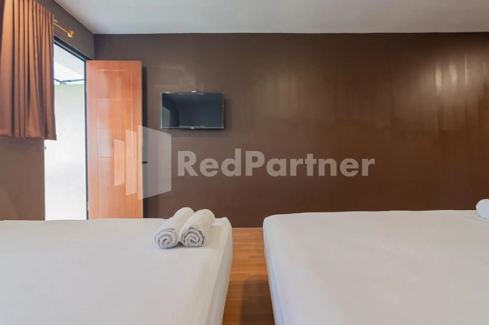Bed in D'Valley View Lembang Mitra RedDoorz