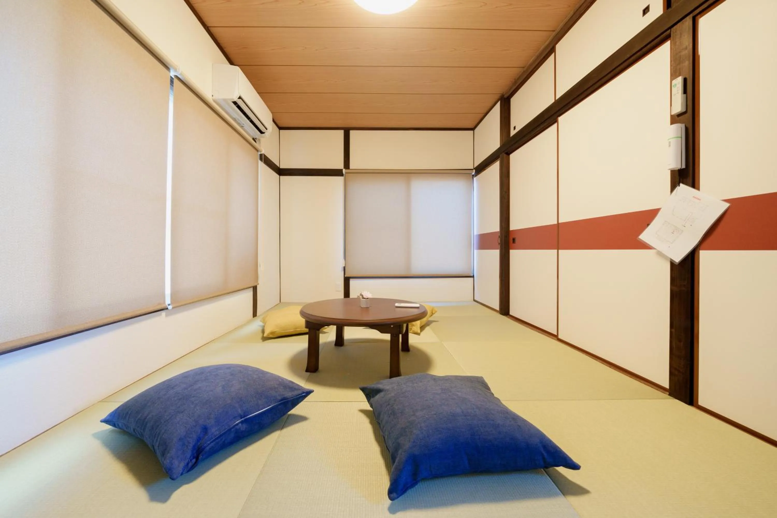 Photo of the whole room, Bed in R-house 3rd