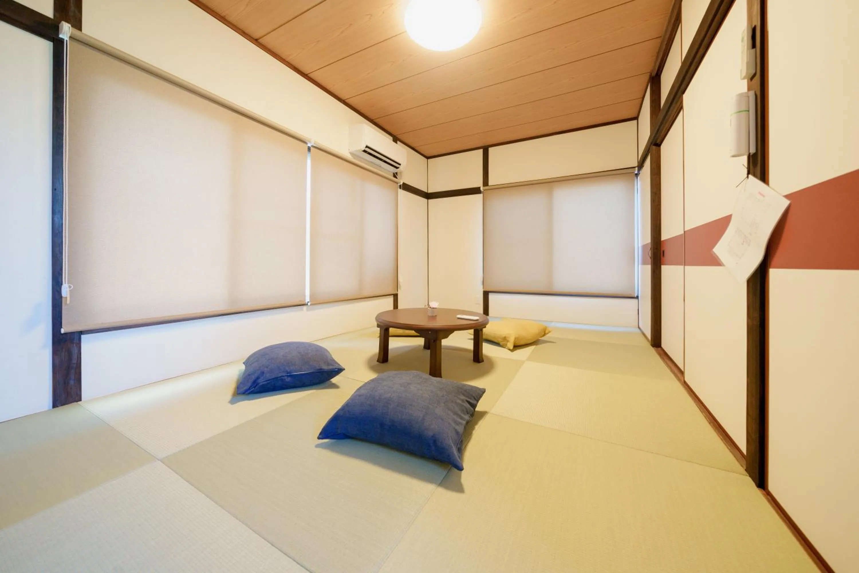 Photo of the whole room, Bed in R-house 3rd