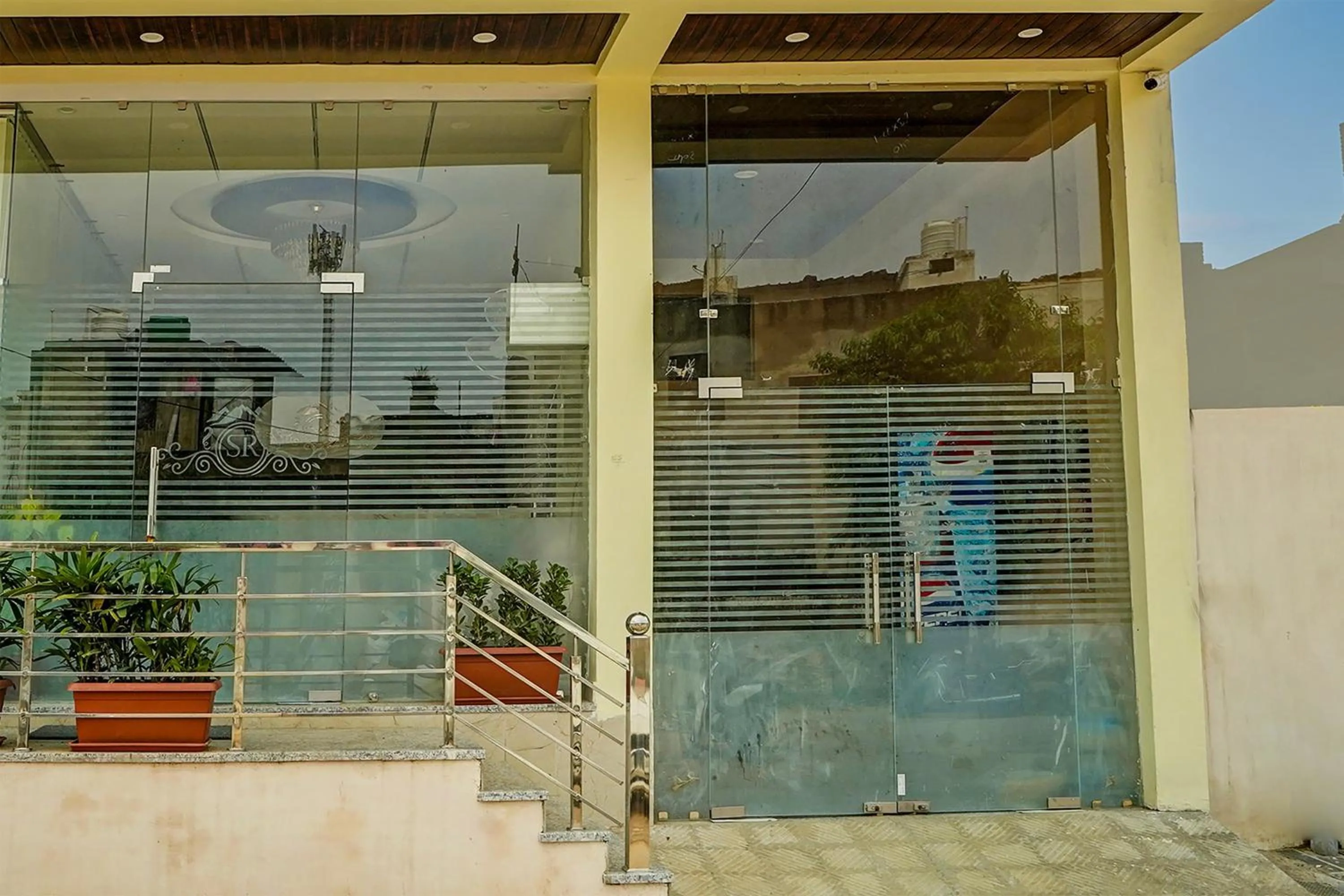 Facade/entrance in Hotel O SR HOTEL