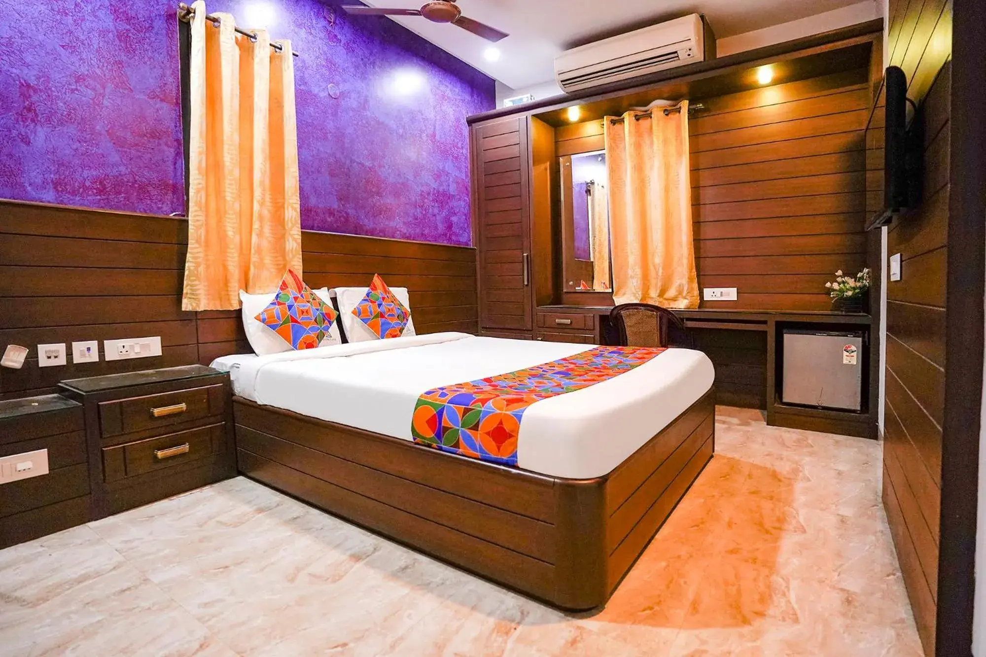 Bedroom, Bed in FabHotel Sai Residency - Nr Rela Hospital, Chromepet Bedroom, Bed in FabHotel Sai Residency - Nr Rela Hospital, Chromepet