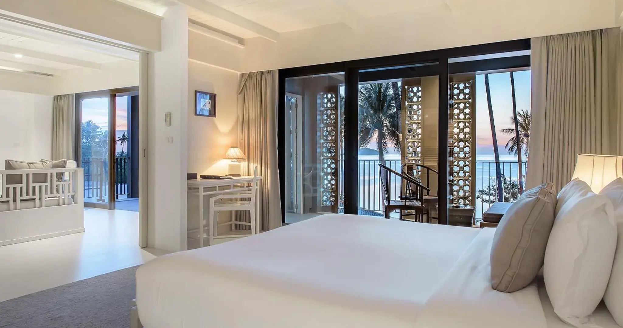 Guests, Bed in Awa Resort Koh Chang Guests, Bed in Awa Resort Koh Chang