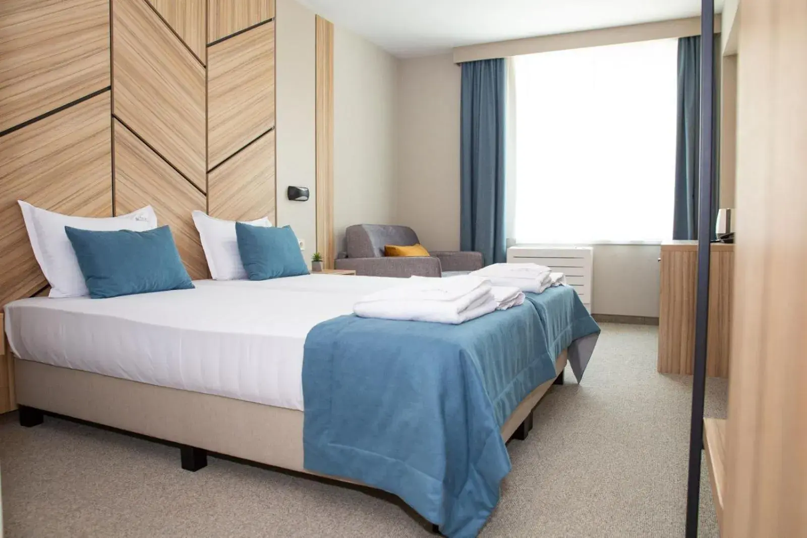 Large Twin Room in Hotel Forum City Large Twin Room in Hotel Forum City