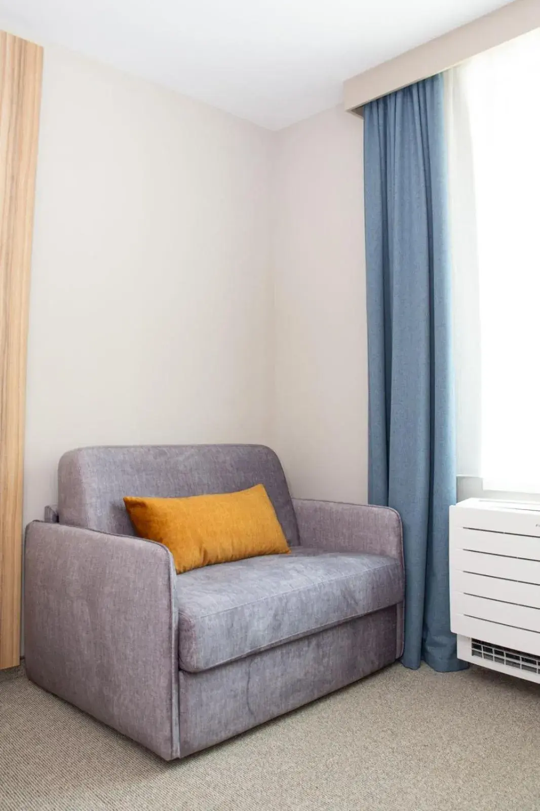 Large Twin Room in Hotel Forum City Large Twin Room in Hotel Forum City