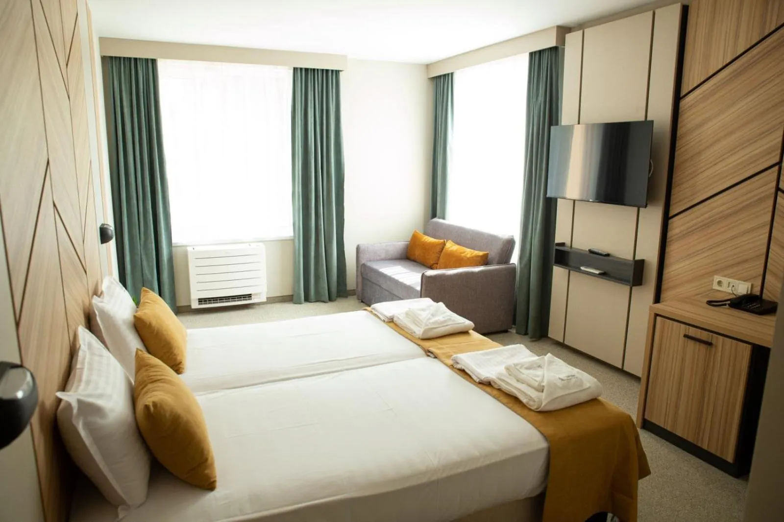 Bed in Hotel Forum City