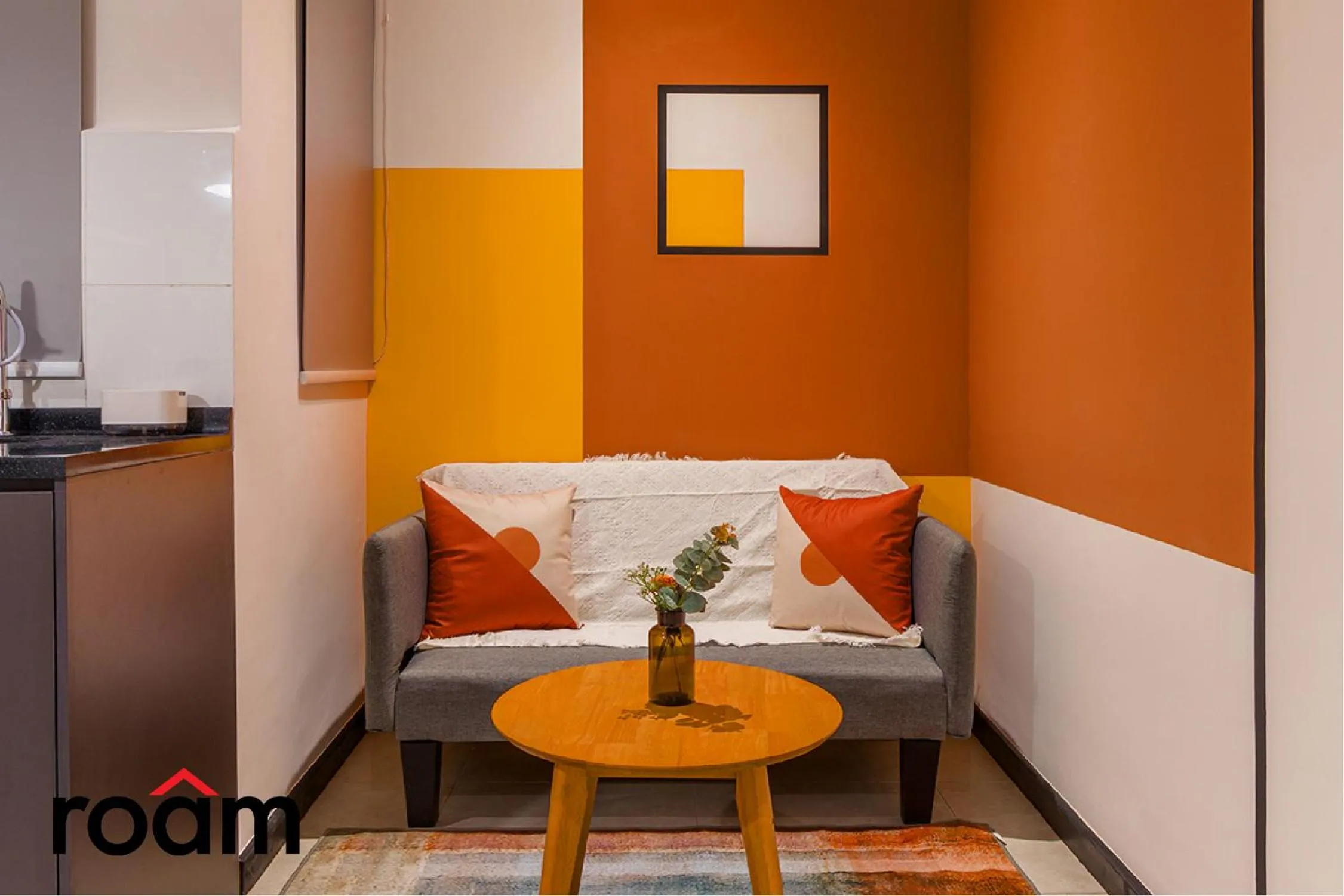 Seating area in Neu Suites Residence, Embassy Row