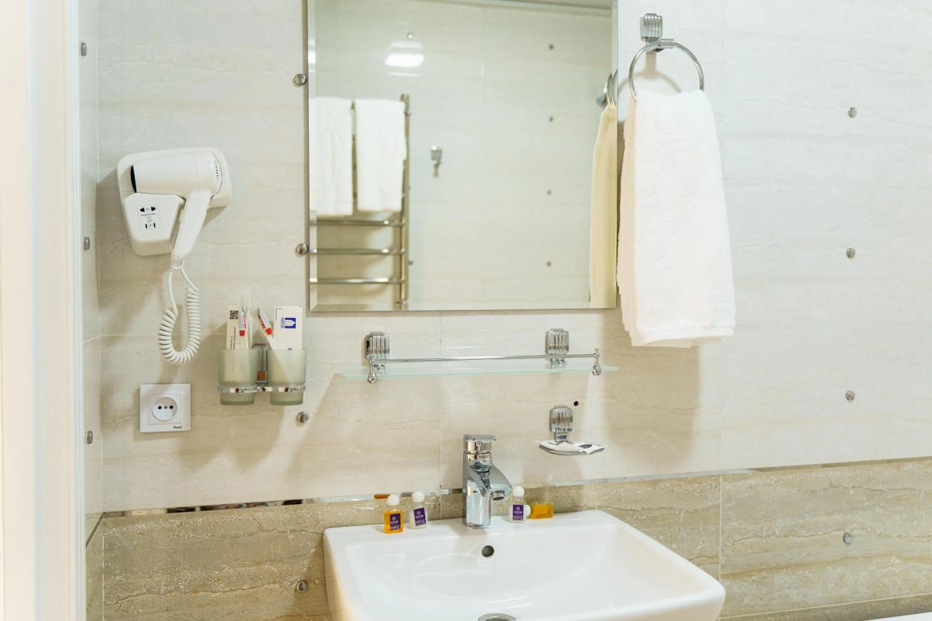 Bathroom in AYNIY Hotel