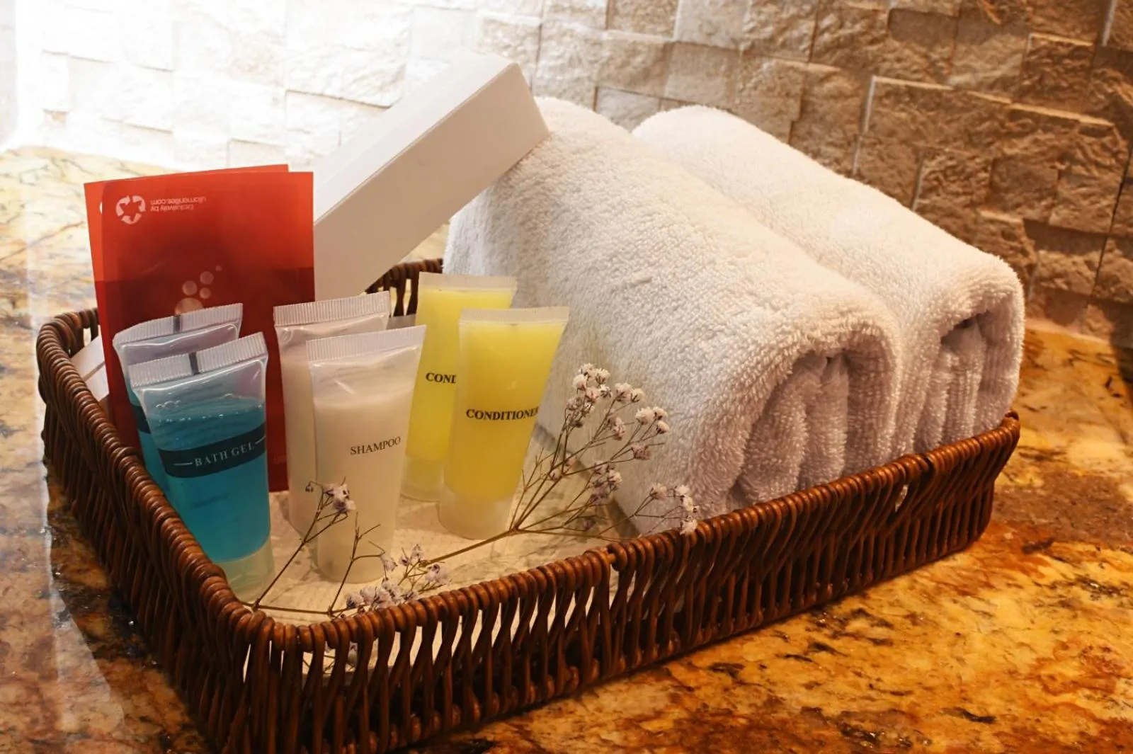 Shower in Daali Hotel & Apartment