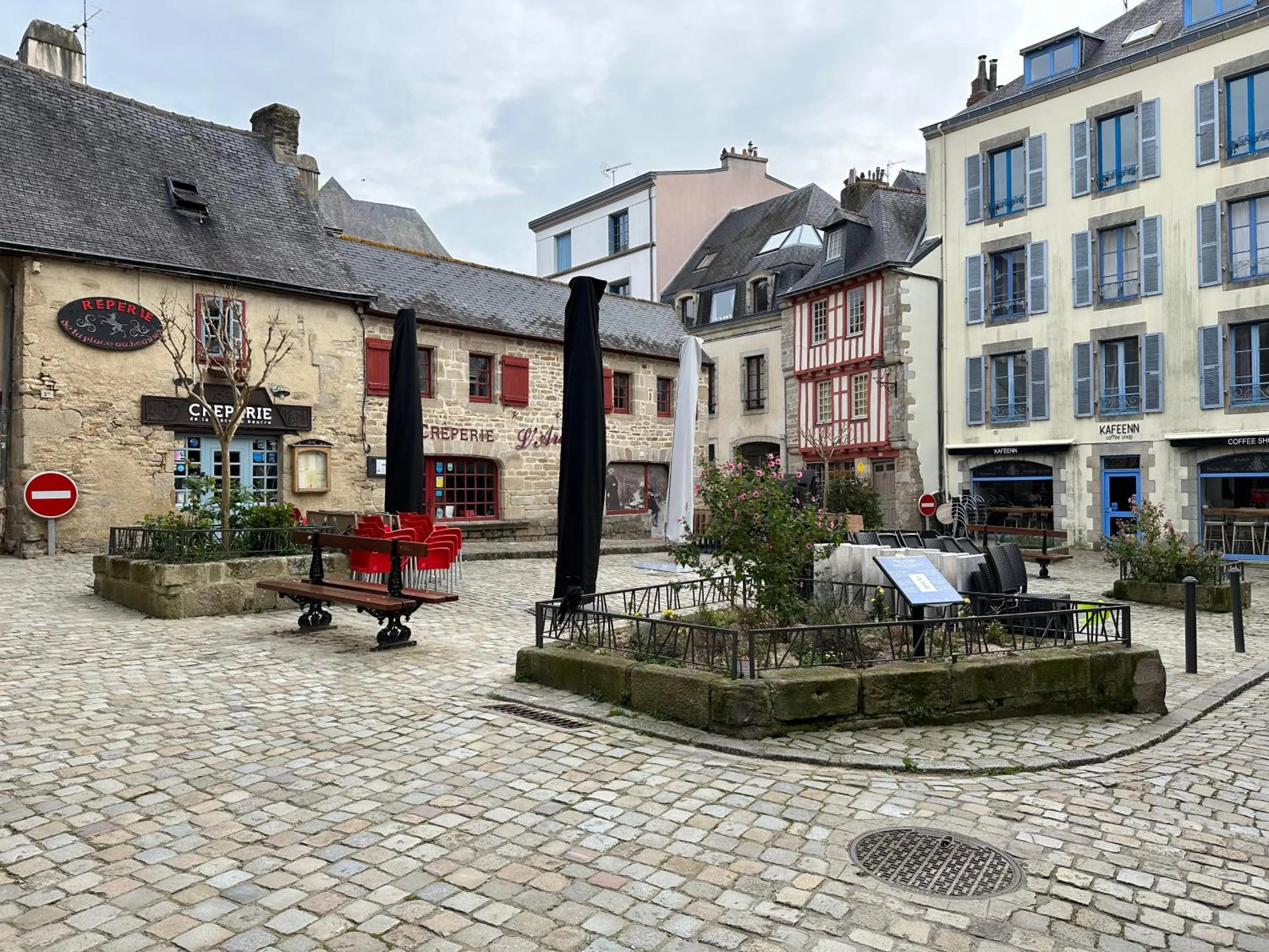 Neighbourhood in Appartement Design X - Hyper Centre - Parking Privé - Terrasse Plein Sud Quimper