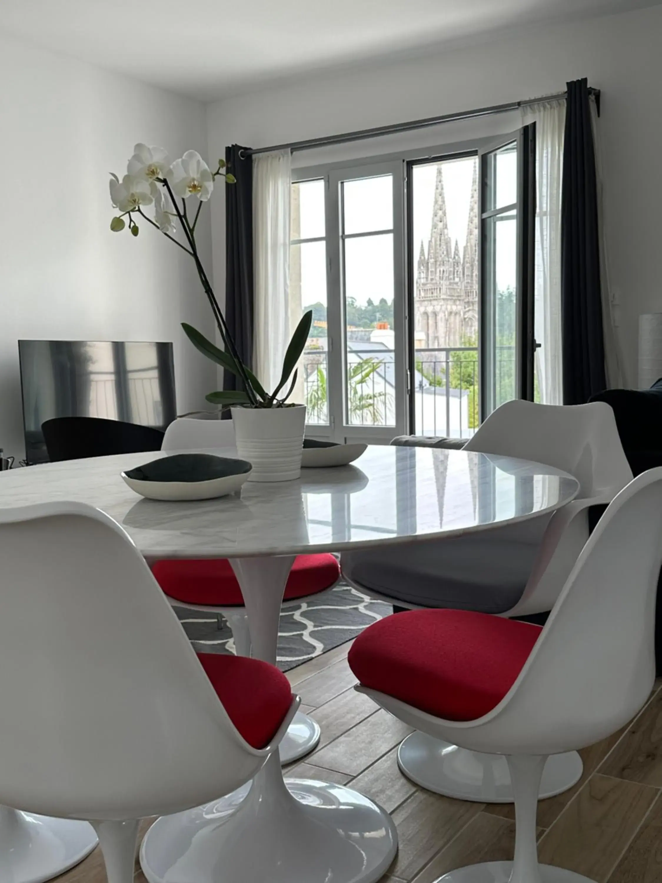 Two-Bedroom Apartment in Appartement Design X - Hyper Centre - Parking Privé - Terrasse Plein Sud Quimper Two-Bedroom Apartment in Appartement Design X - Hyper Centre - Parking Privé - Terrasse Plein Sud Quimper