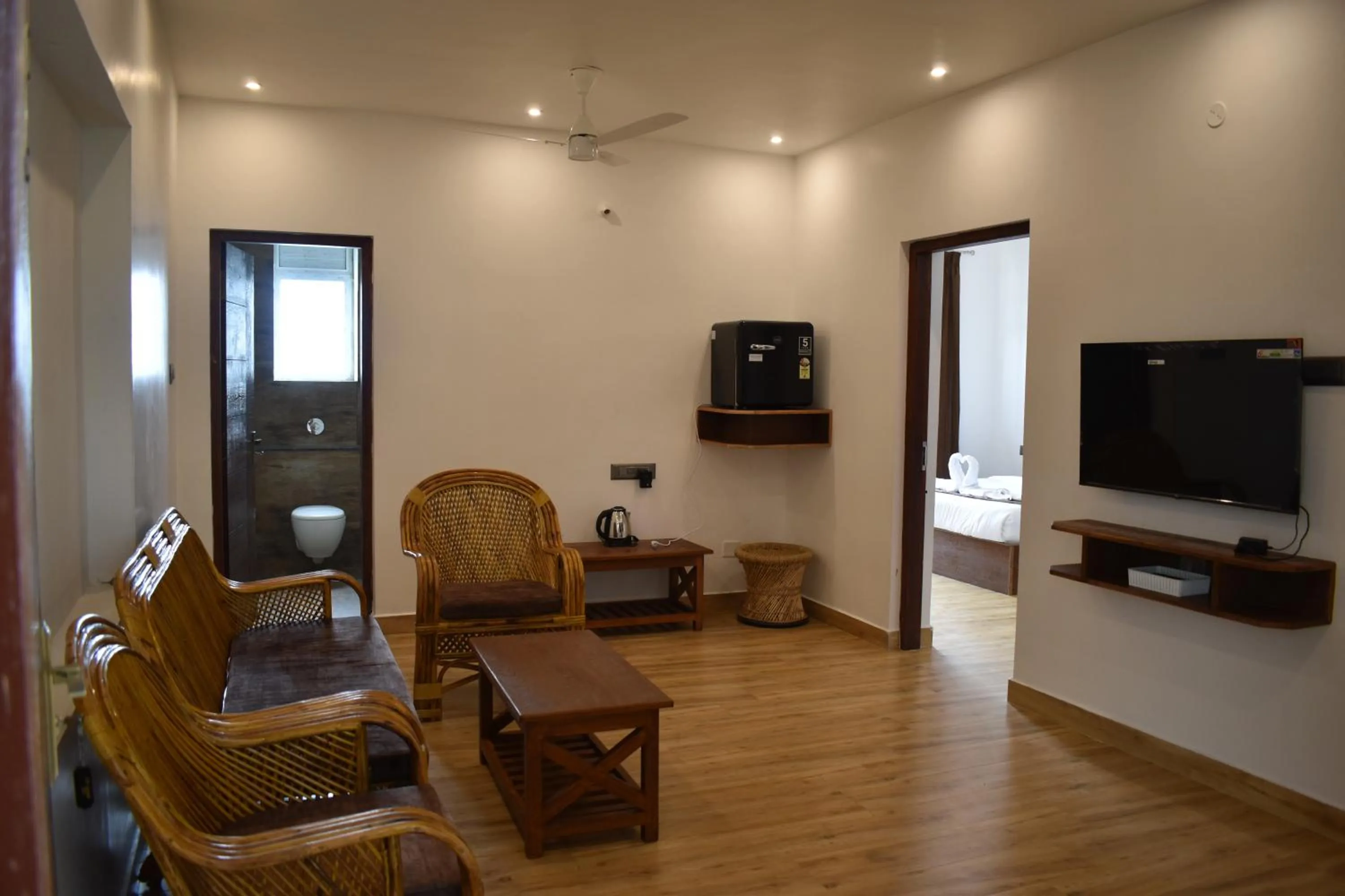 TV and multimedia in Hotel NT Grand Yercaud