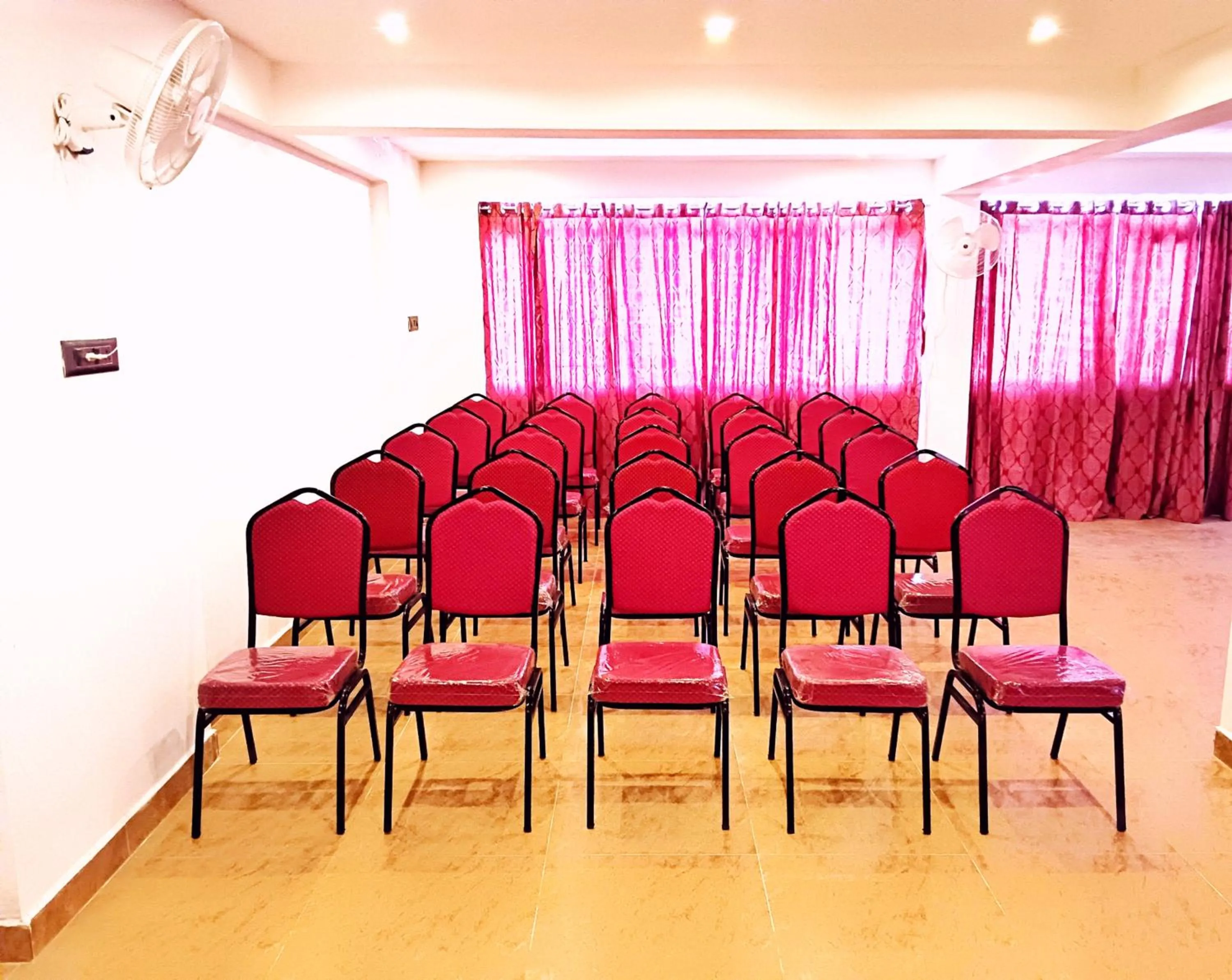 Meeting/conference room in Hotel NT Grand Yercaud