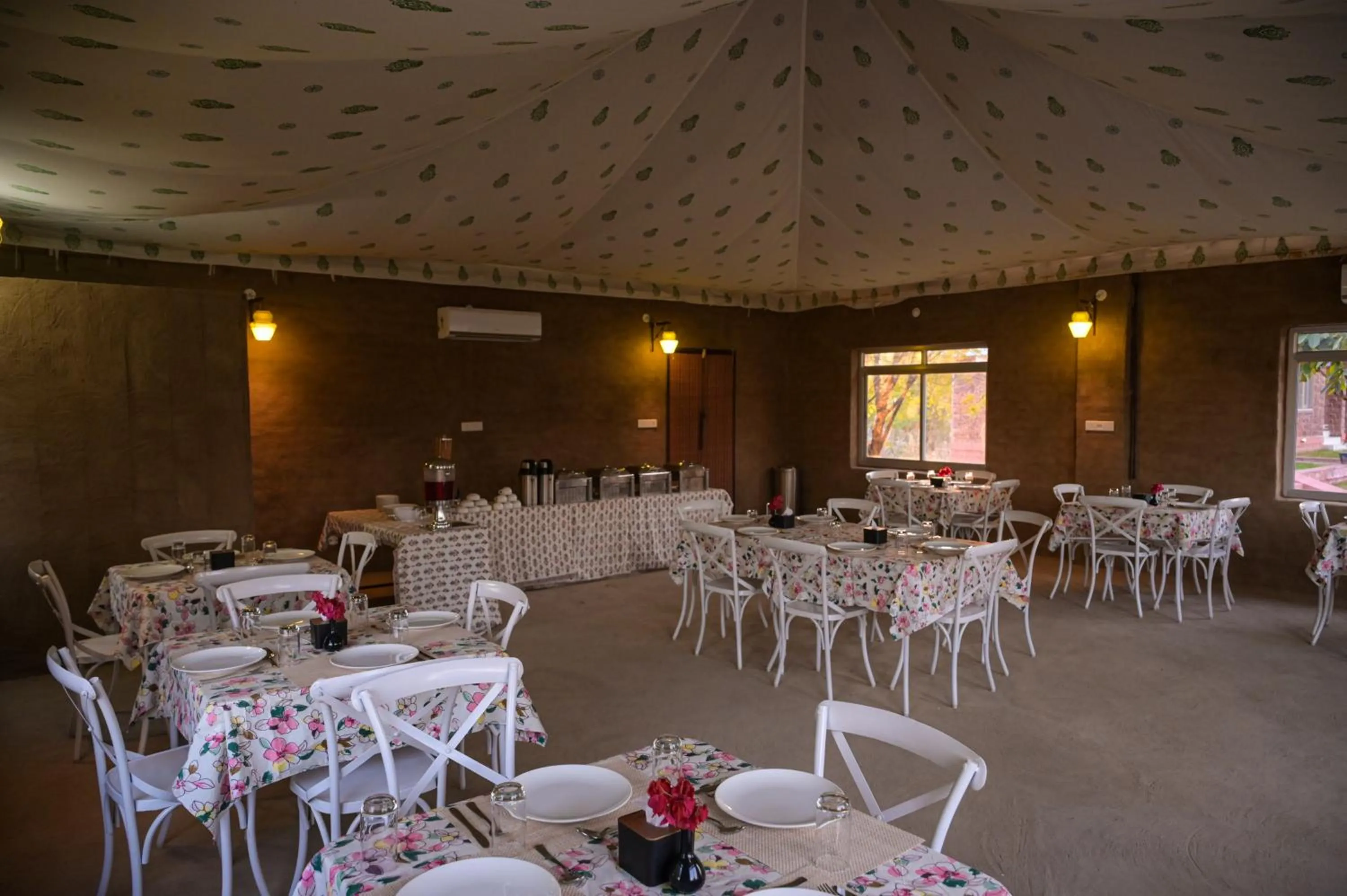 Restaurant/places to eat in Impian Resorts - Jodhpur