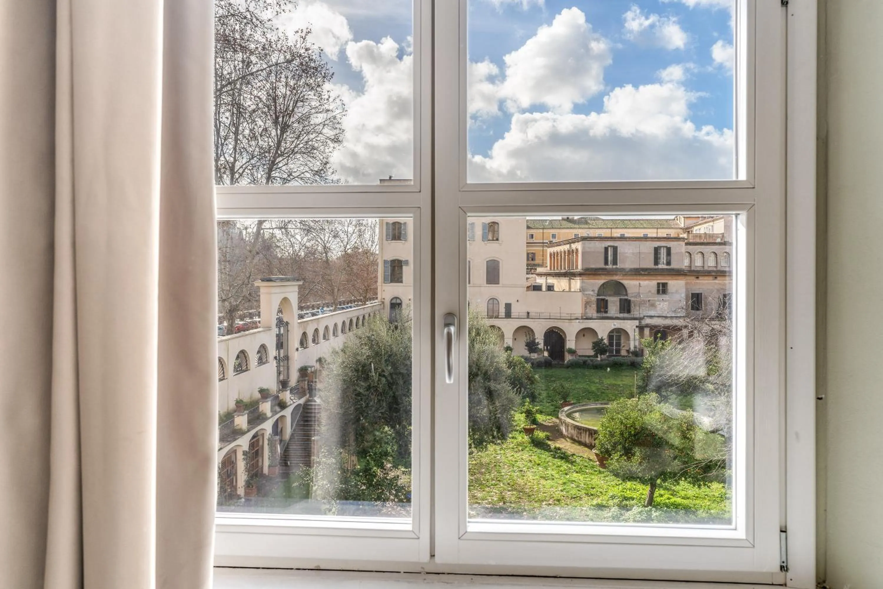 Garden view in Borgo Ripa Urban Travel