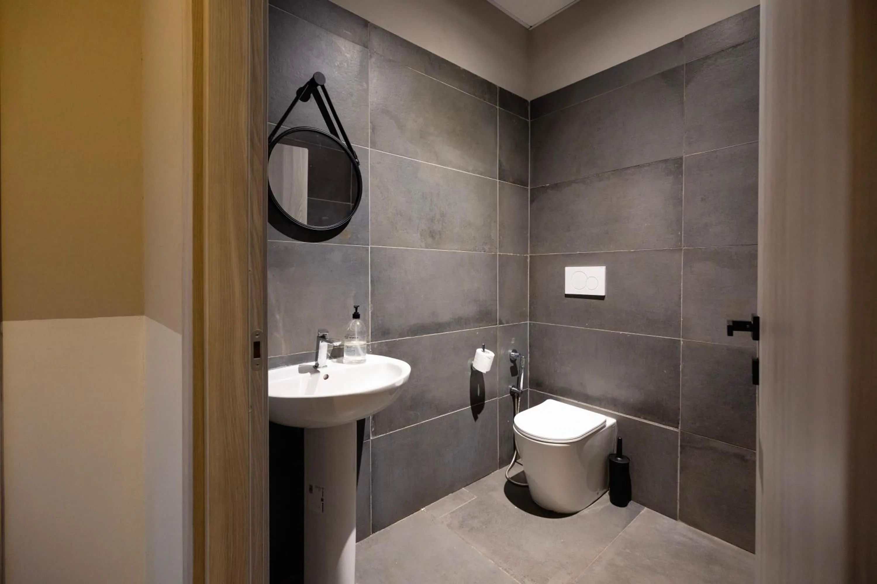 Bathroom in Borgo Ripa Urban Travel