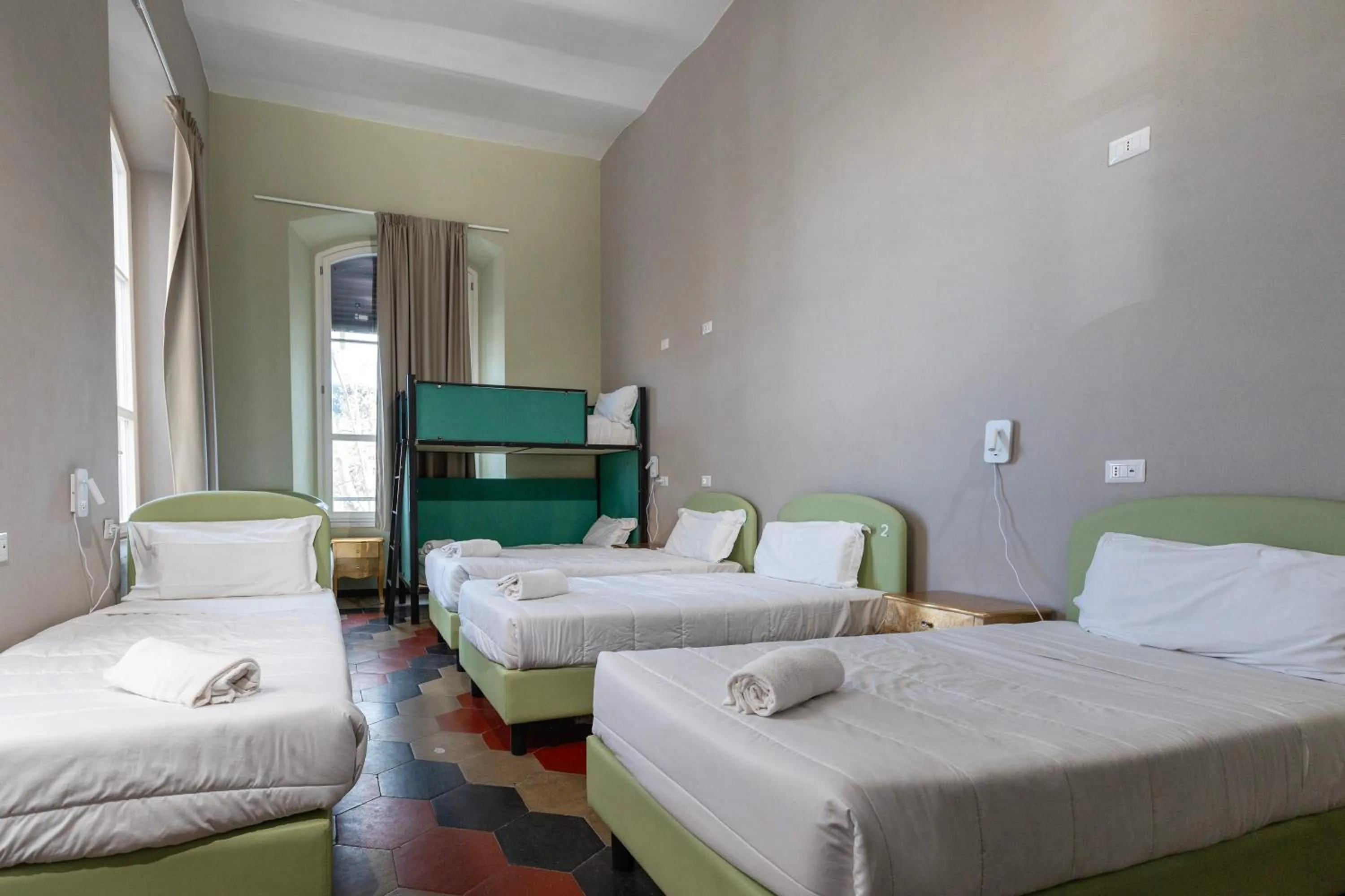 Photo of the whole room, Bed in Borgo Ripa Urban Travel