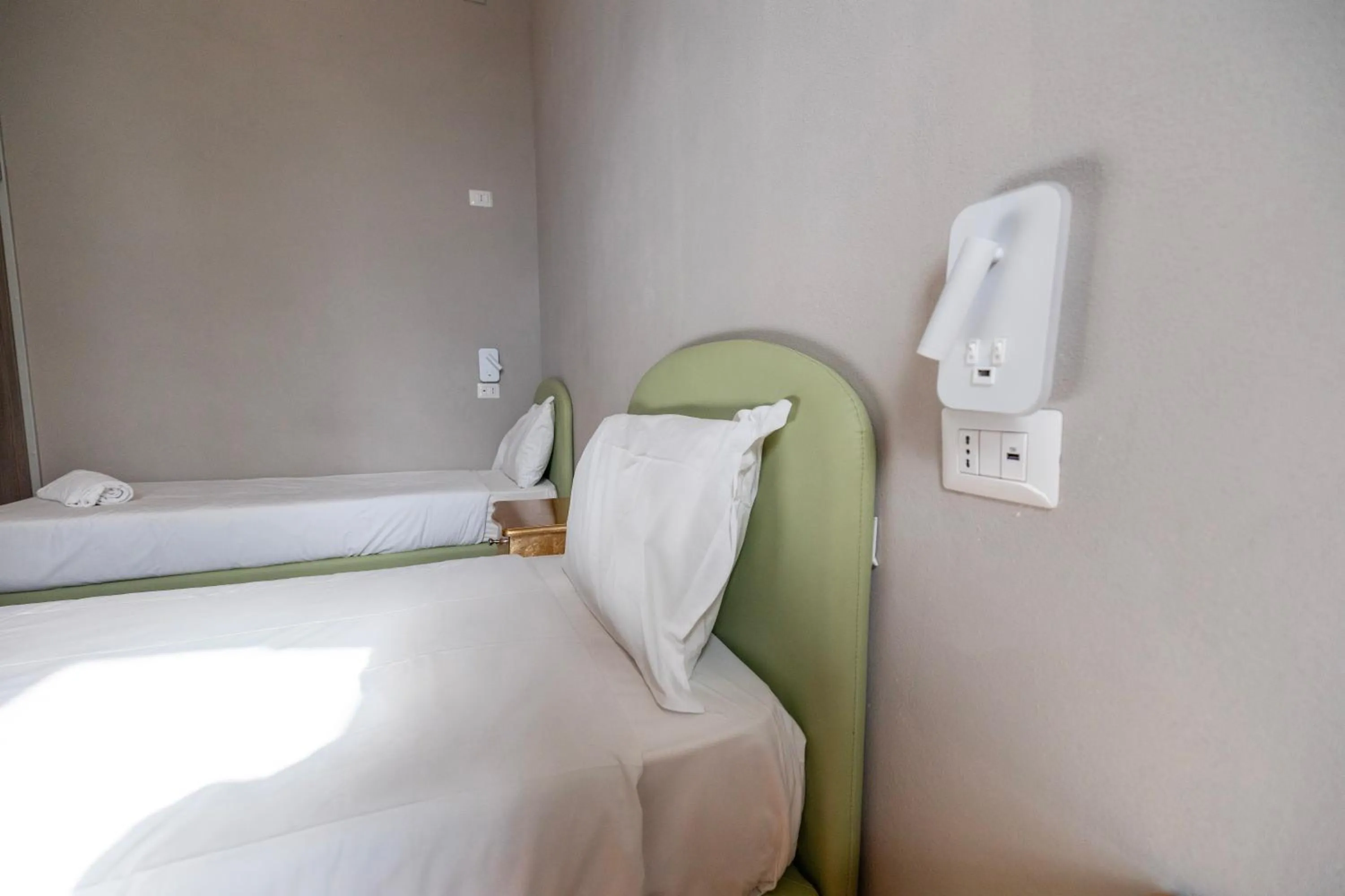 Photo of the whole room, Bed in Borgo Ripa Urban Travel