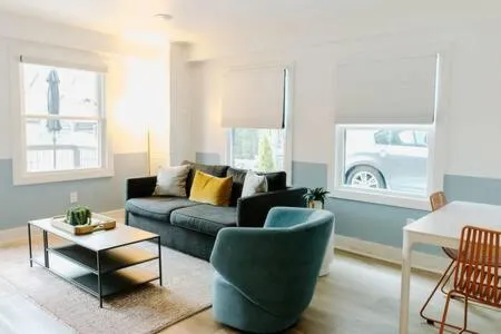 The Vinyl at Music Row