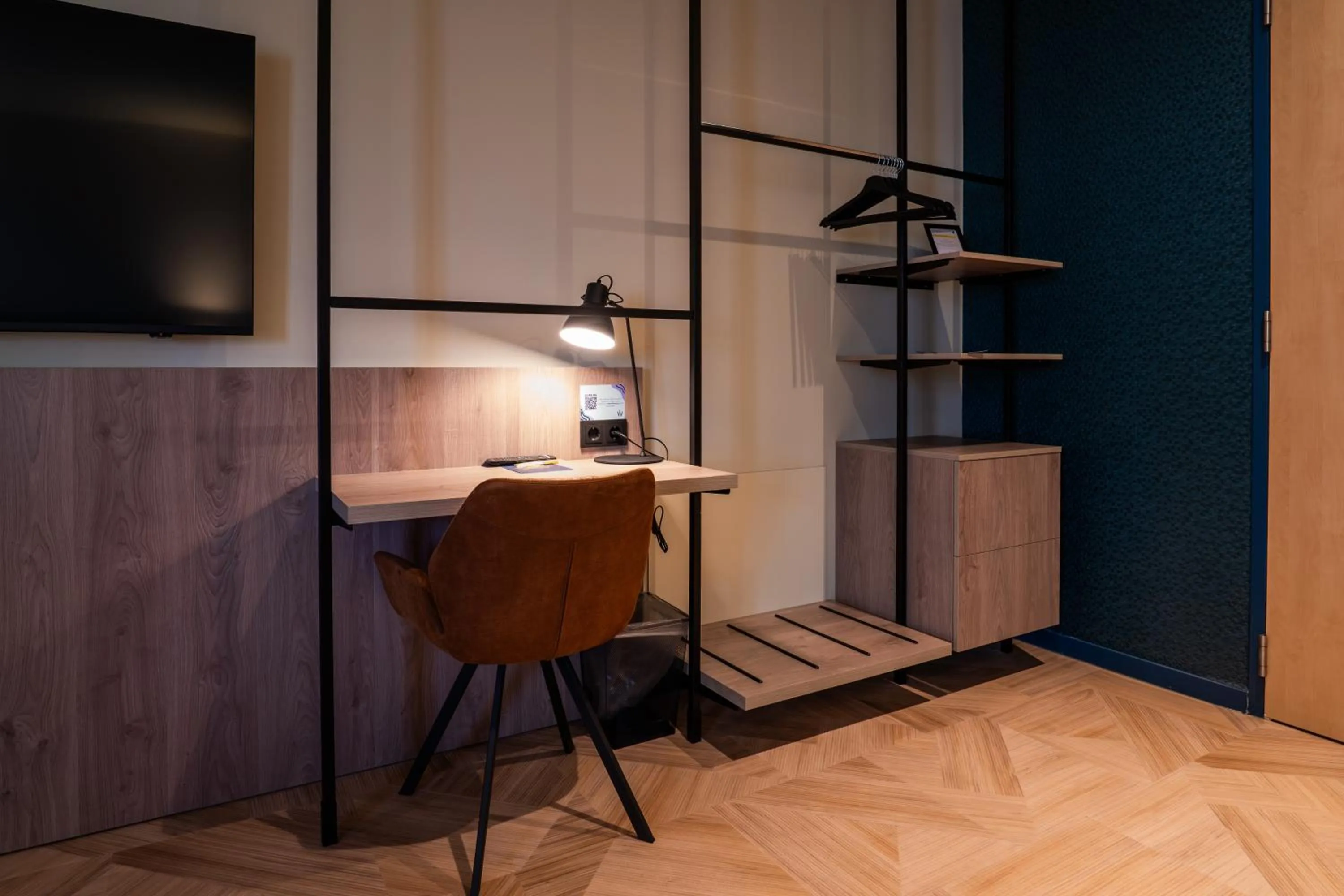 TV and multimedia in Golden Tulip Leiden Centre