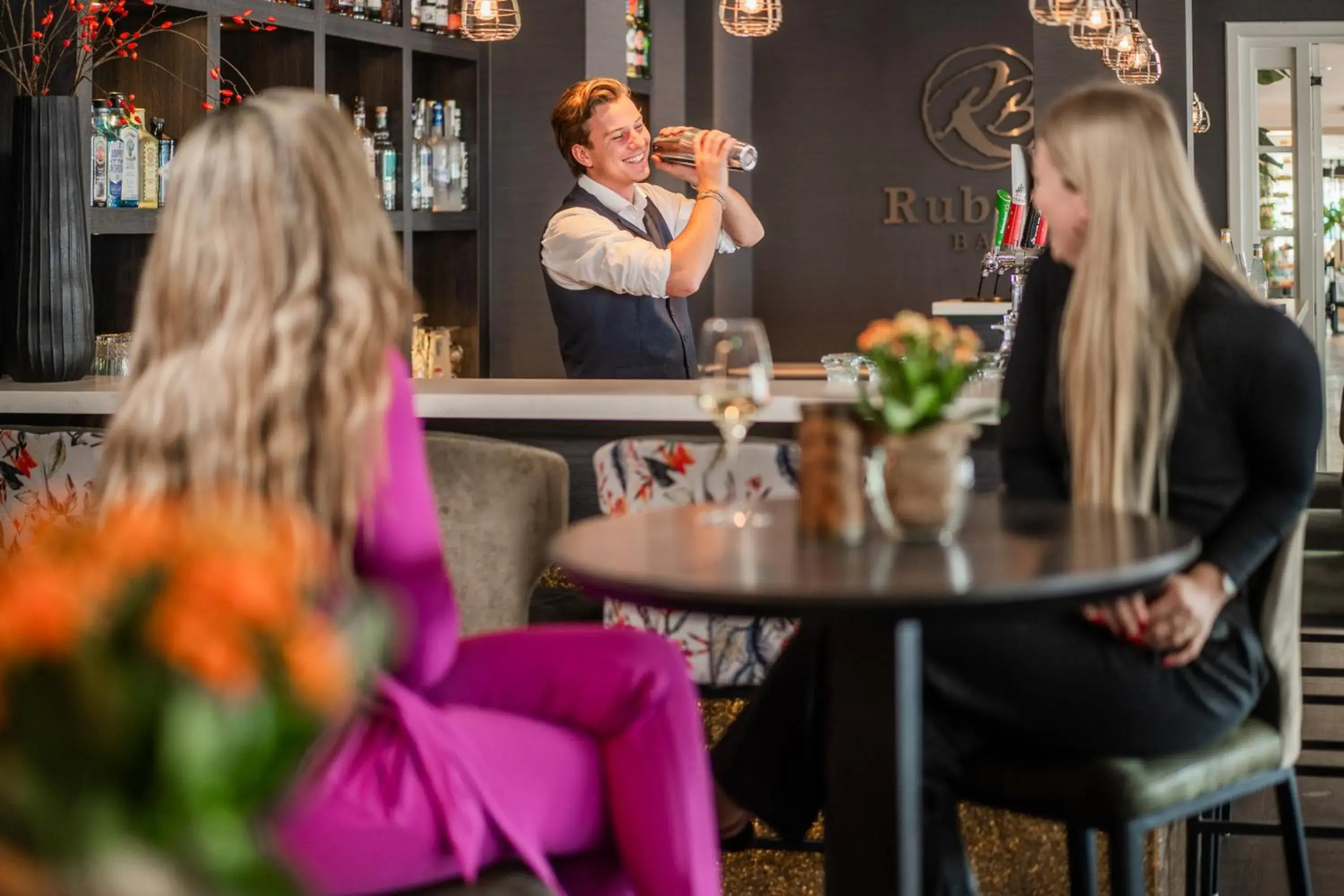 Restaurant/places to eat in Golden Tulip Leiden Centre Restaurant/places to eat in Golden Tulip Leiden Centre