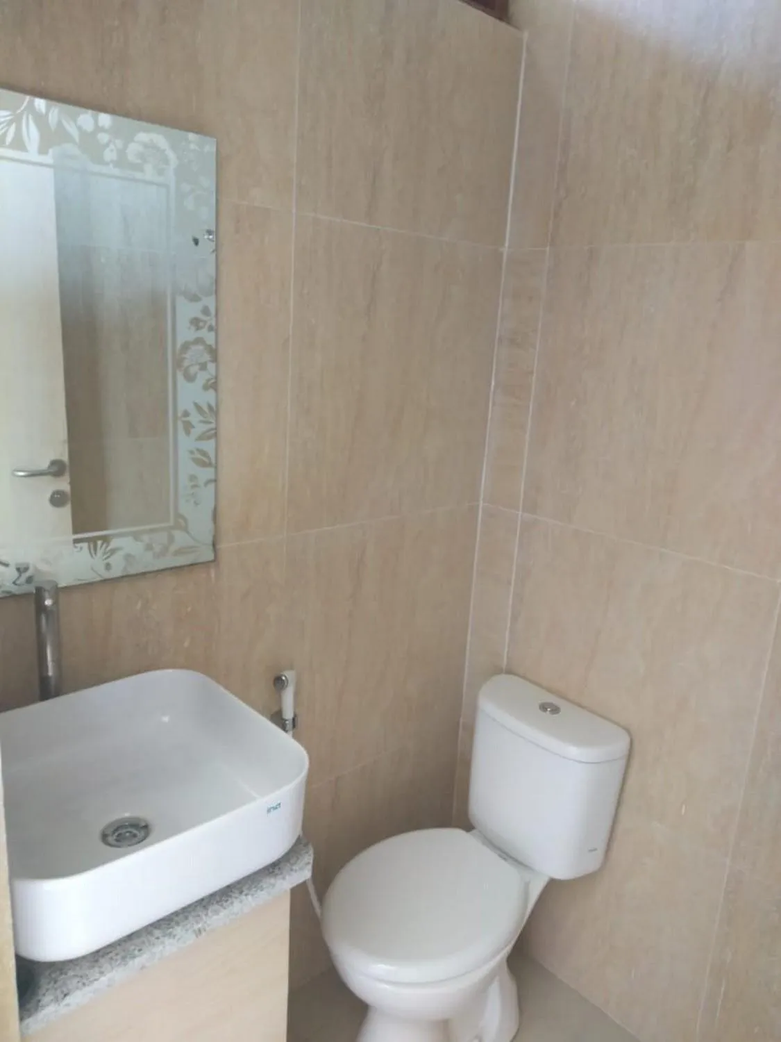 Toilet in Mango House Semarang RedPartner