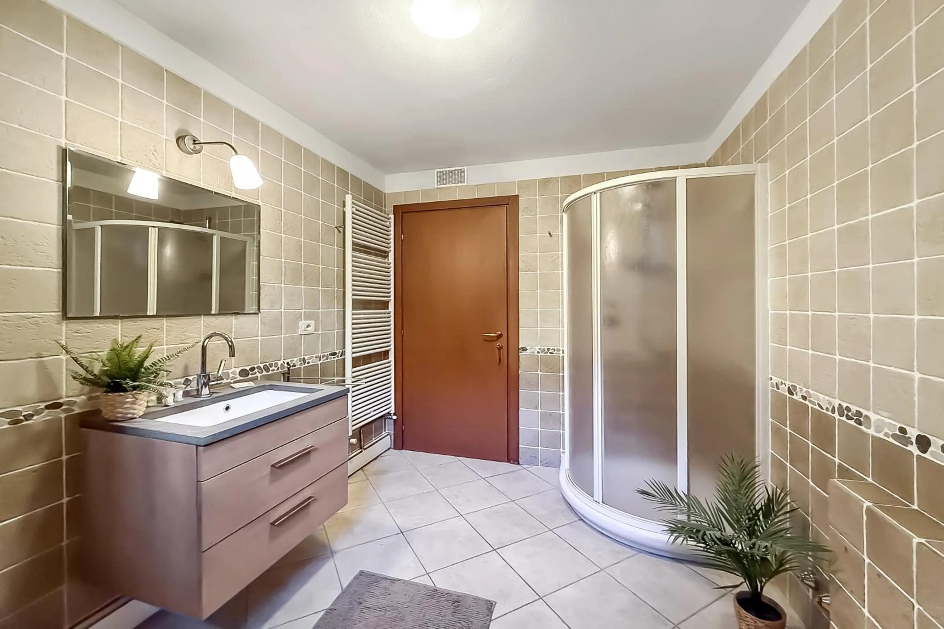 Shower in Casa Tulipano Grande