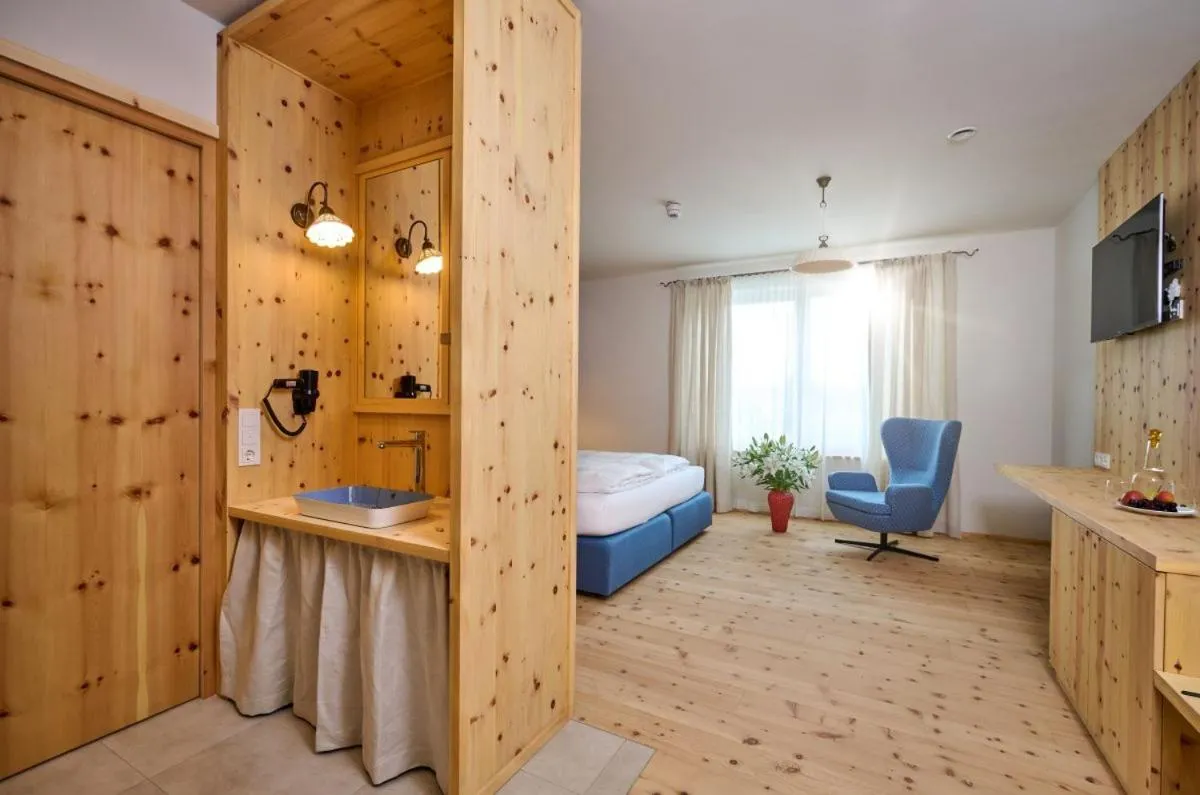 Living room, Bed in Hotel Der Einrichter