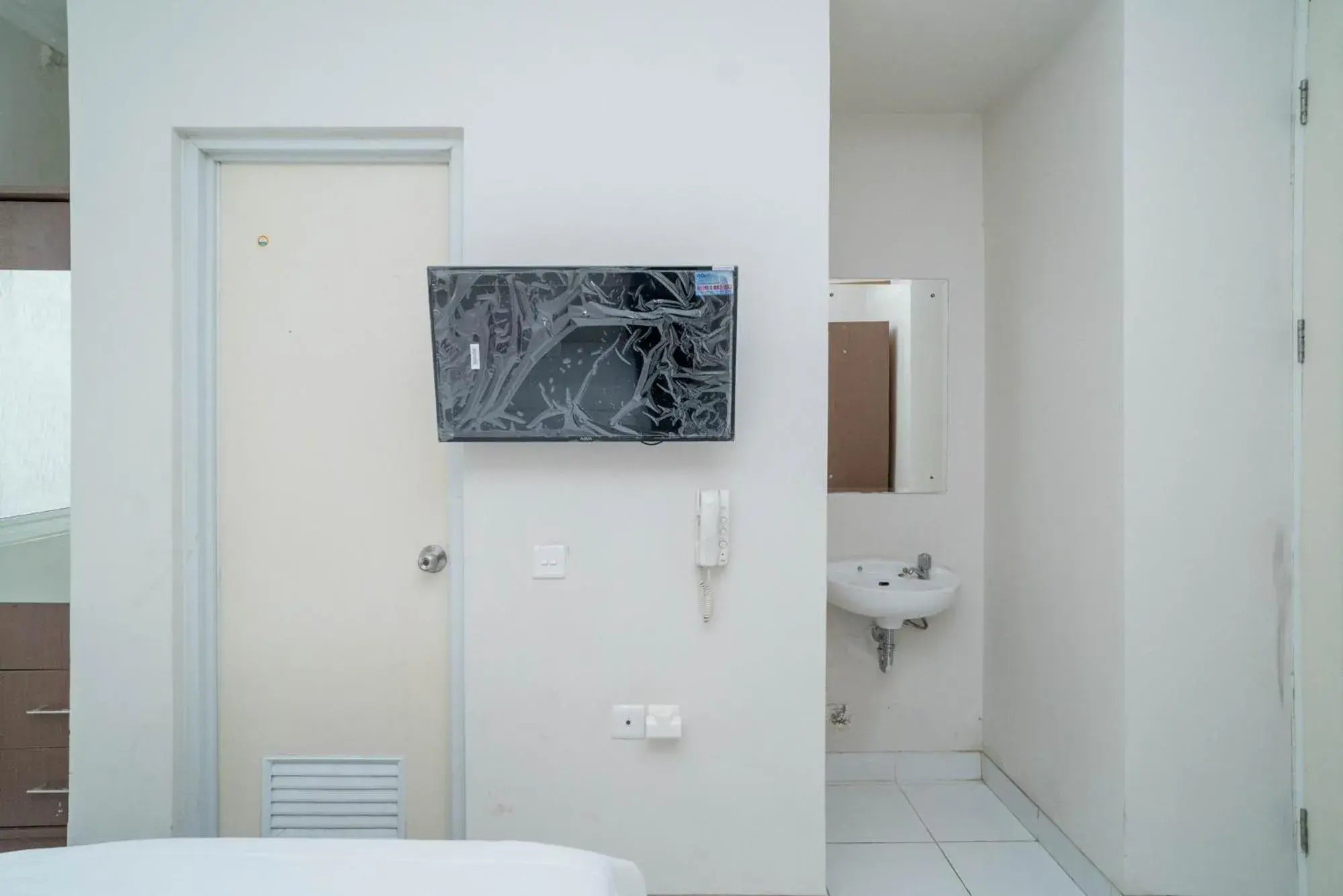 Bedroom in Mroom Residence near UMN Gading Serpong RedPartner Bedroom in Mroom Residence near UMN Gading Serpong RedPartner