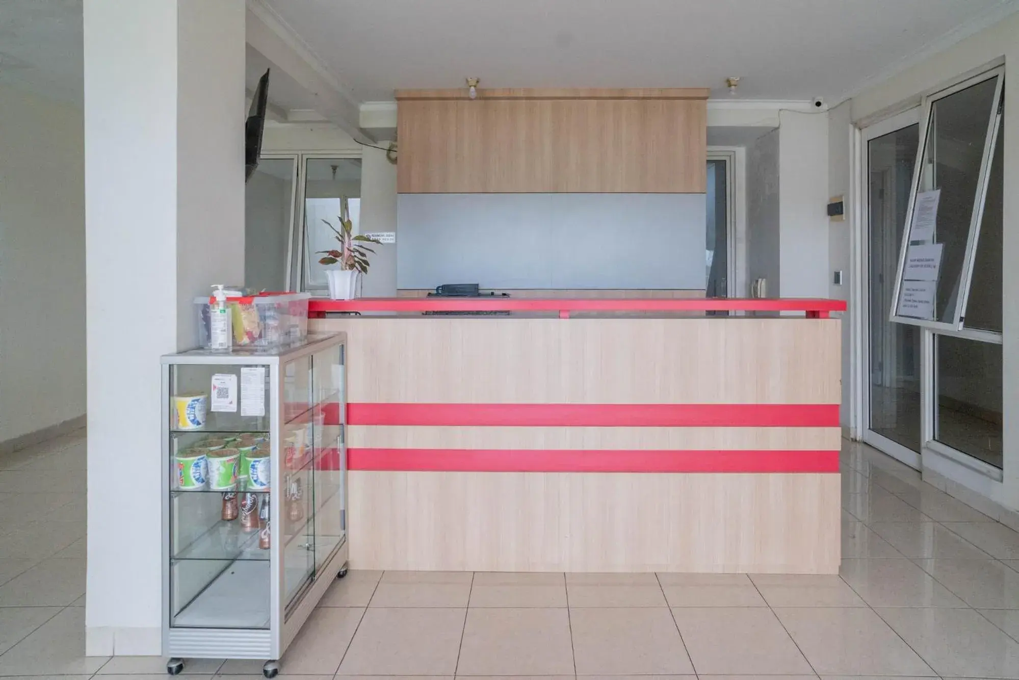 Lobby or reception in Mroom Residence near UMN Gading Serpong RedPartner Lobby or reception in Mroom Residence near UMN Gading Serpong RedPartner