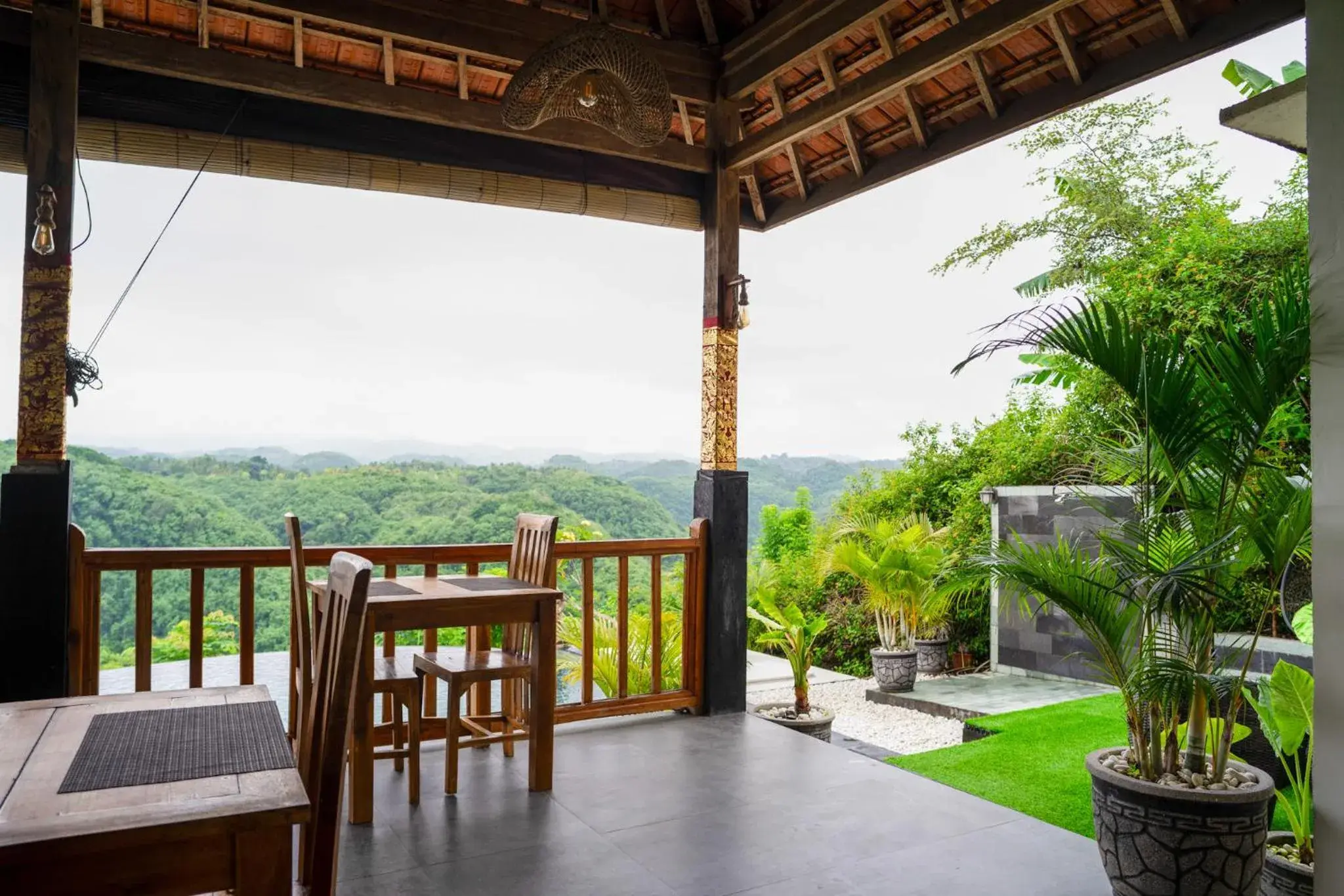 Restaurant/places to eat in Green Coco Suite by AGATA Restaurant/places to eat in Green Coco Suite by AGATA