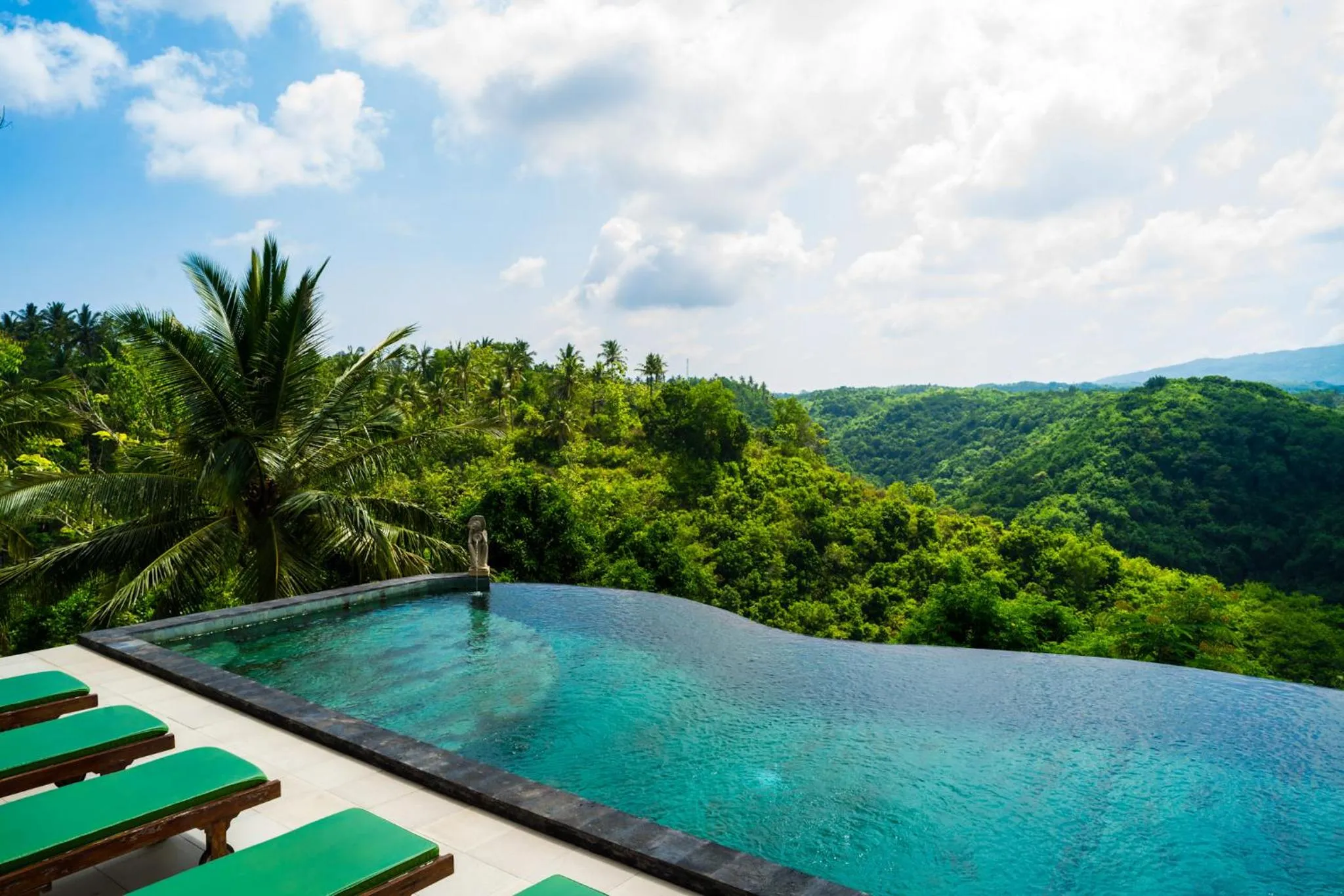 Day in Green Coco Suite by AGATA