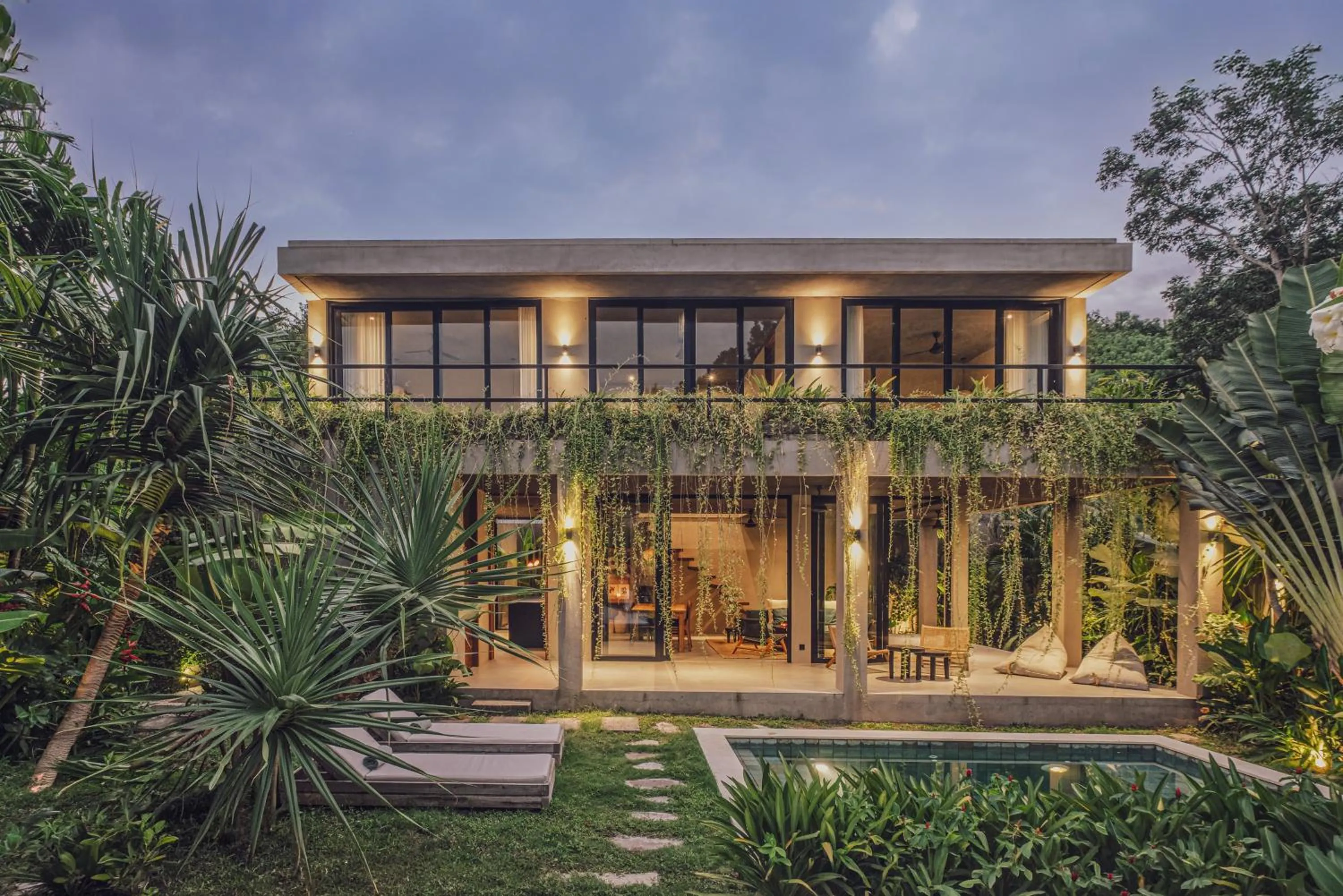 Aloha Villas - Modern villas with private pool and lush gardens