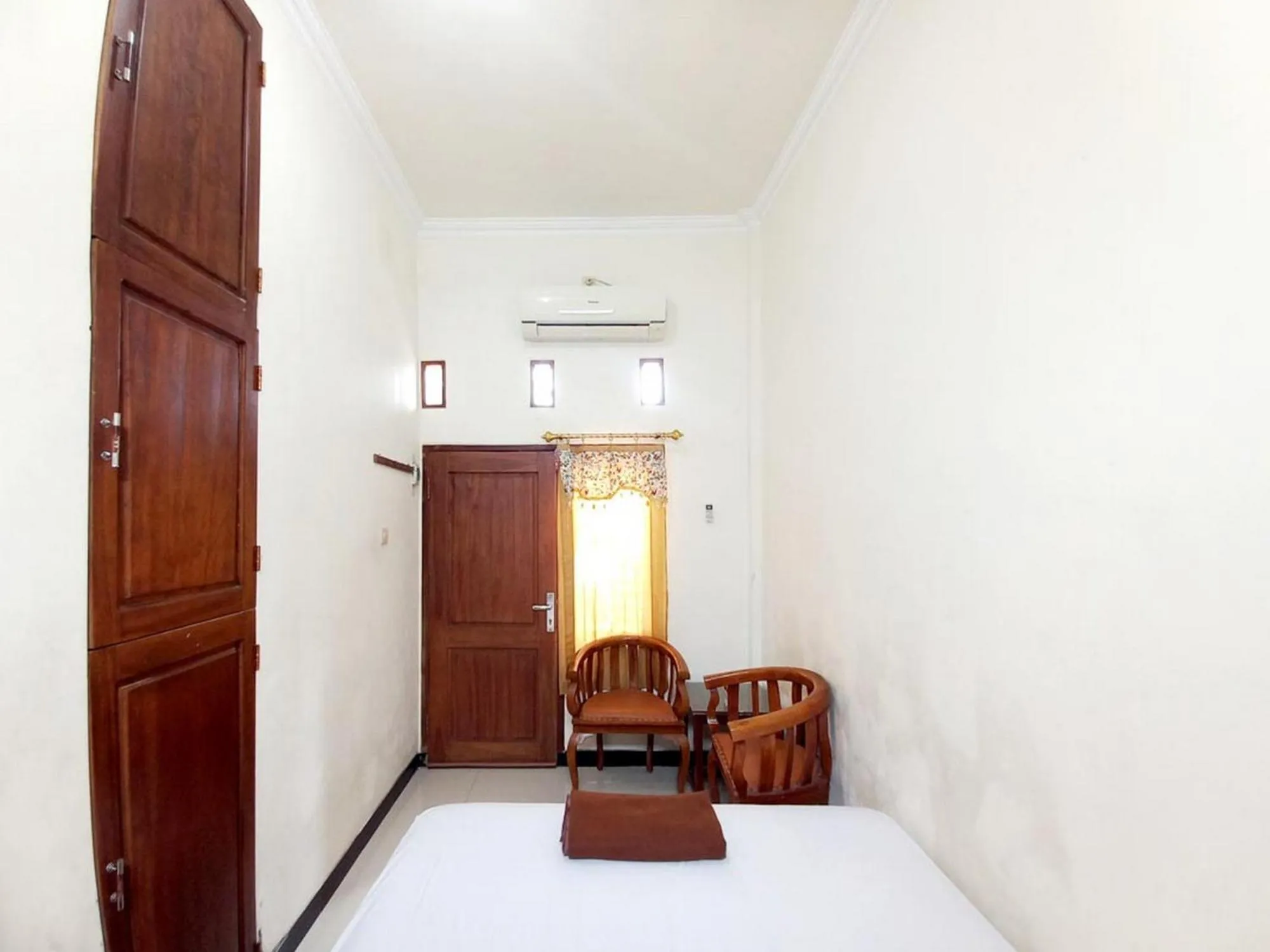 Bed in Griya Juanda Syariah near RS Dharma Husada Probolinggo Mitra RedDoorz