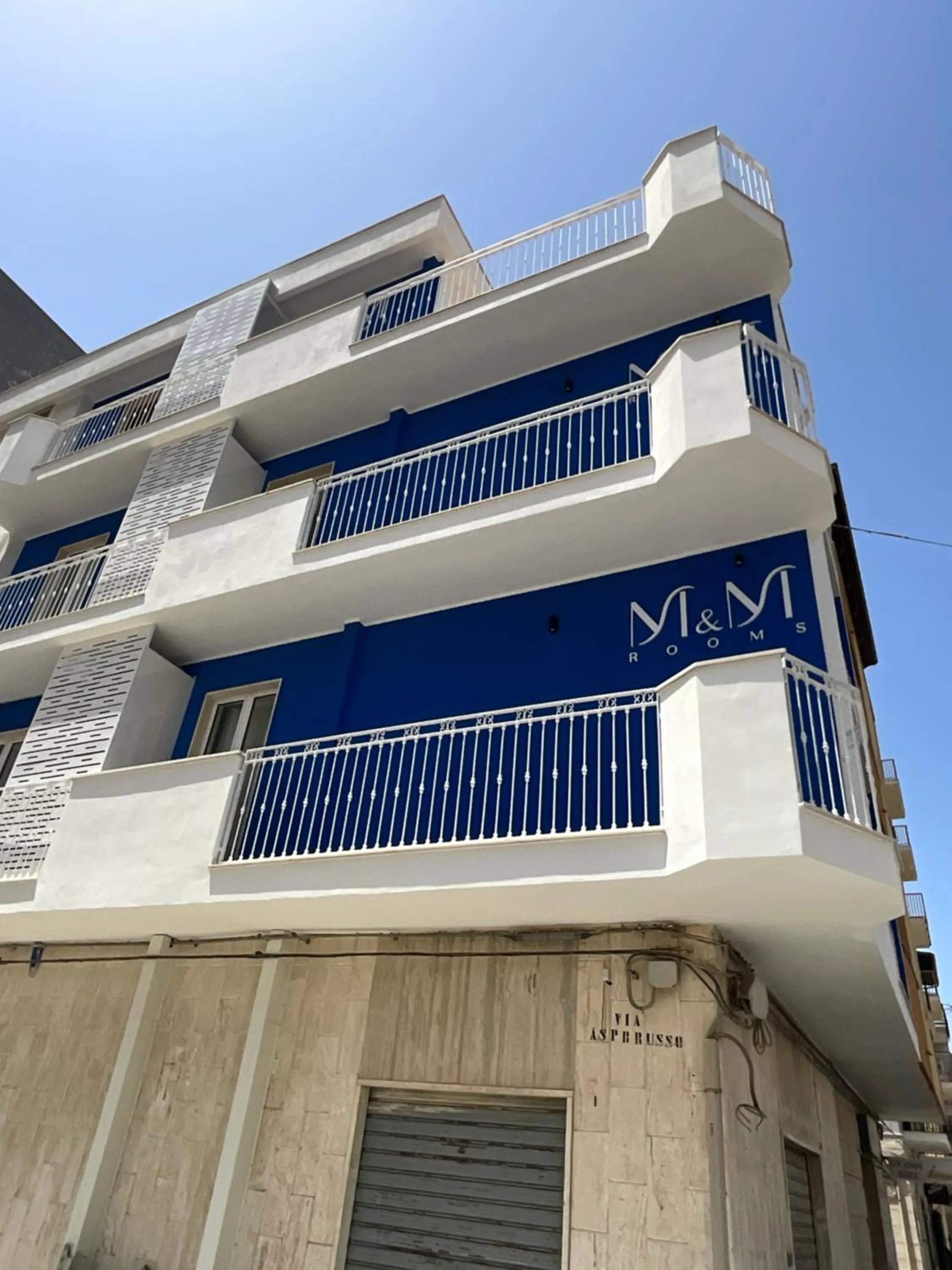 Property Building in M&M rooms Margherita di Savoia