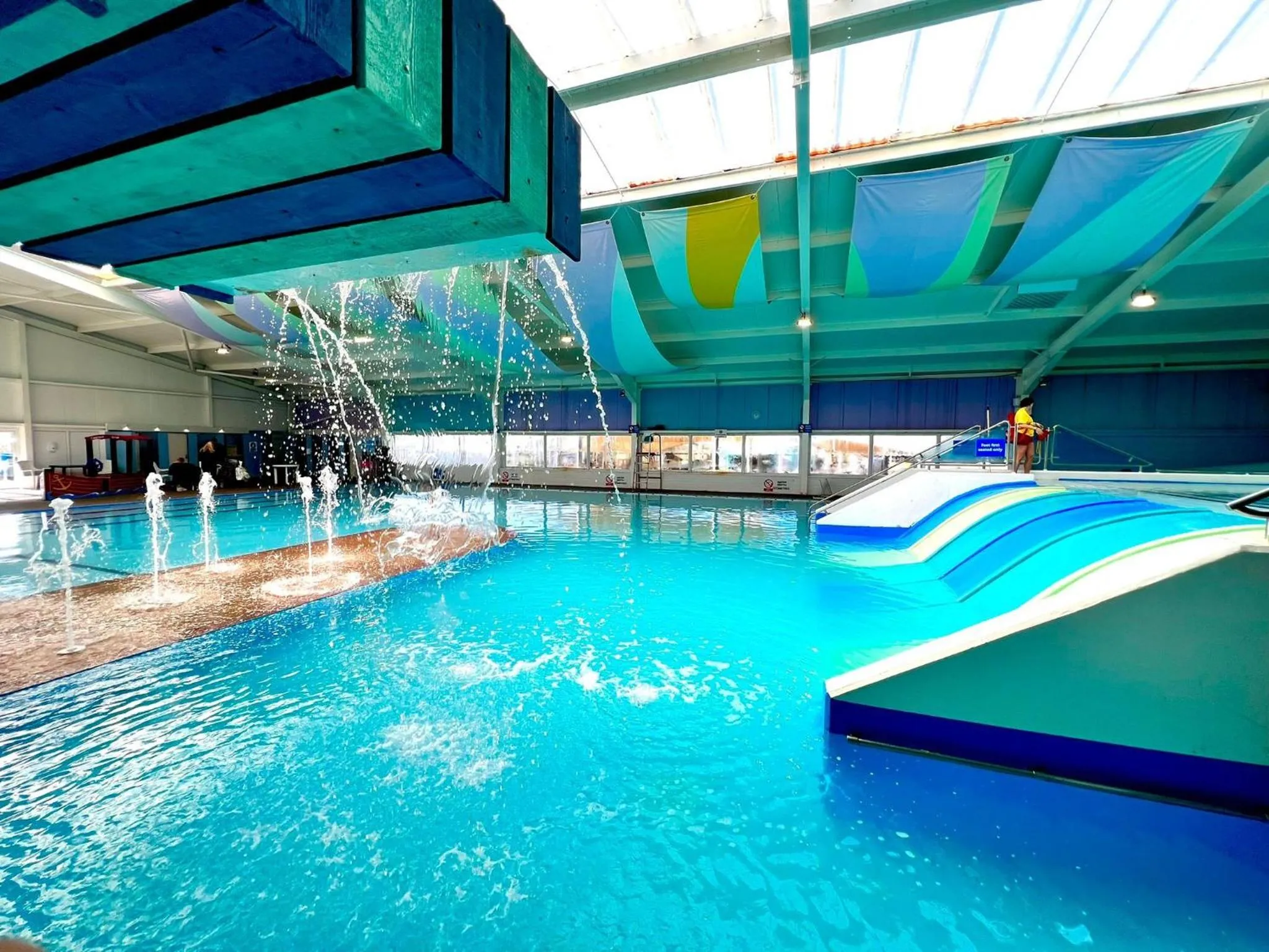 Swimming pool in Lula Lodge