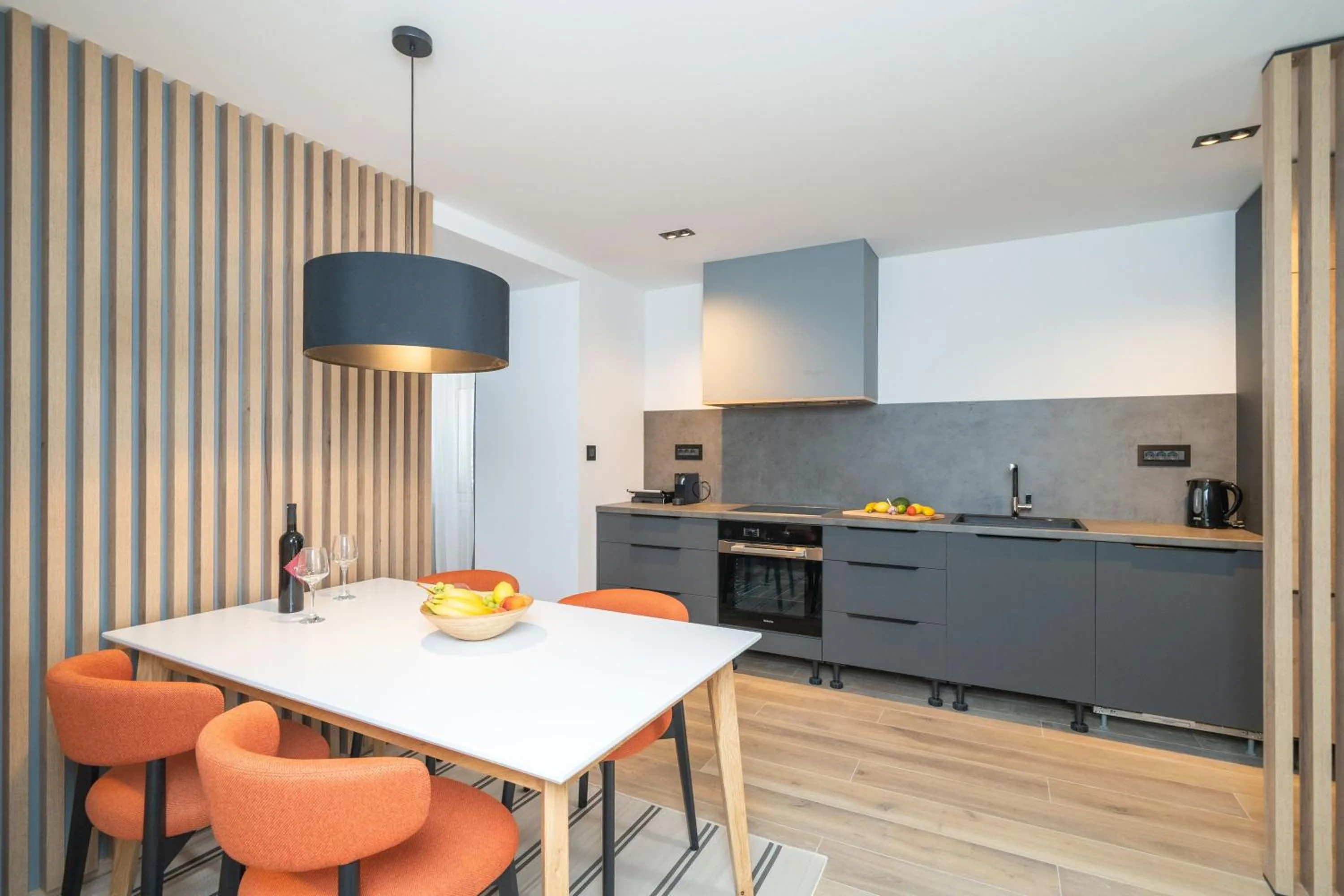 Kitchen or kitchenette in Apartments Villa Royale