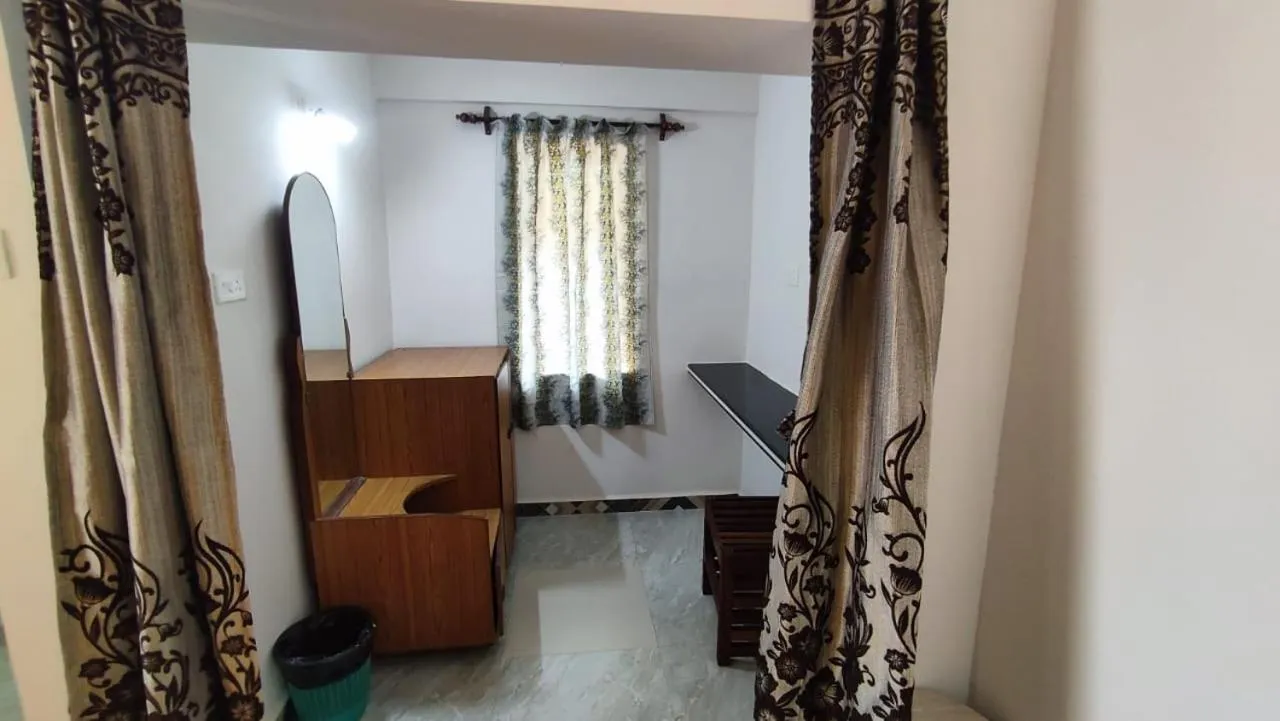 Maior Roma by Jolly Jolly Lester