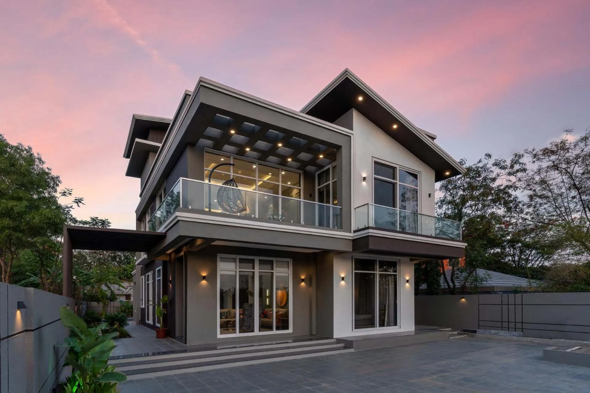 StayVista's Odessa Enclave - Mountain-View Villa with Private Pool, Balconies & Snooker Table