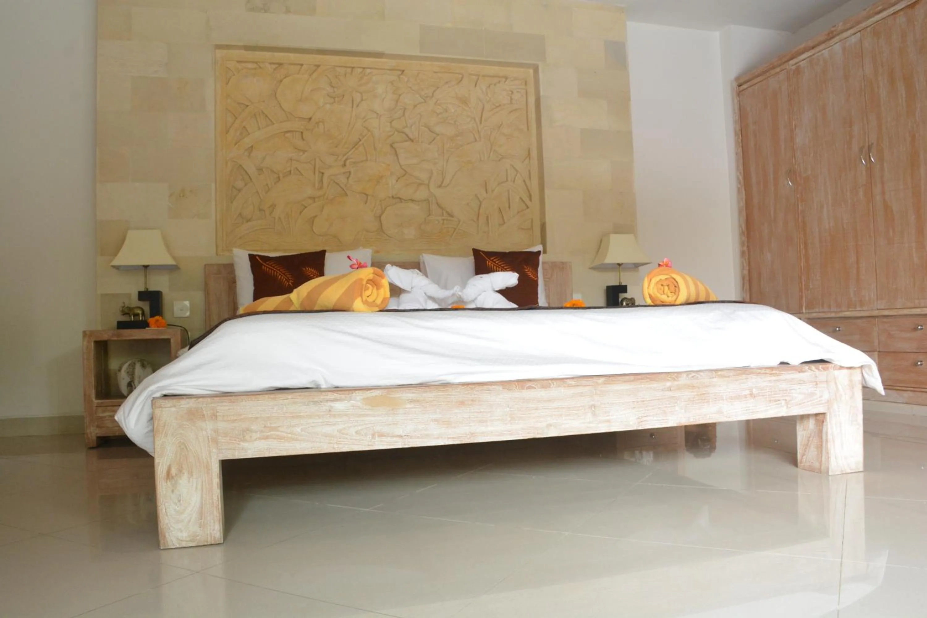 Bed in Taman Kesari Villas