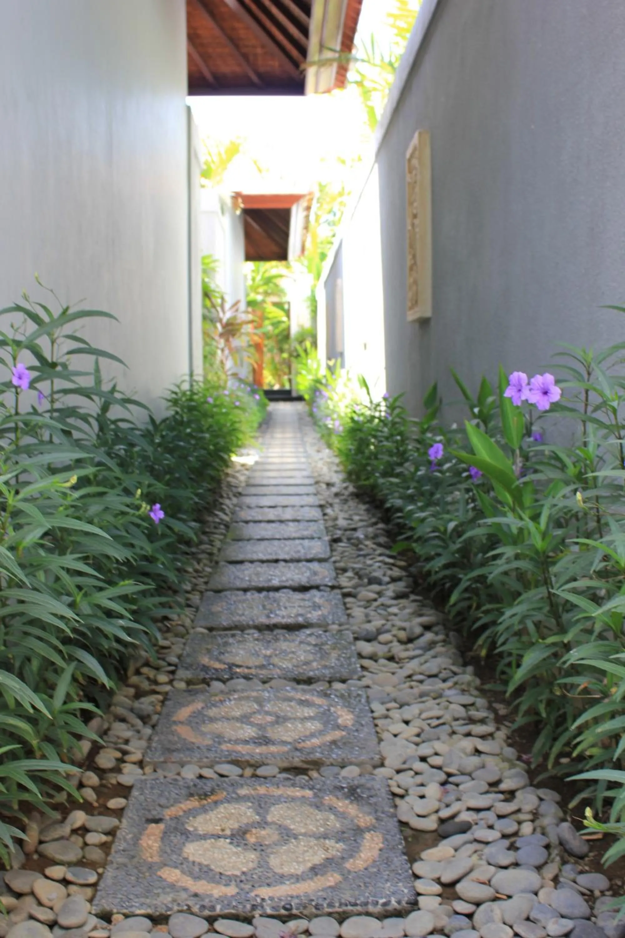 Day in Taman Kesari Villas