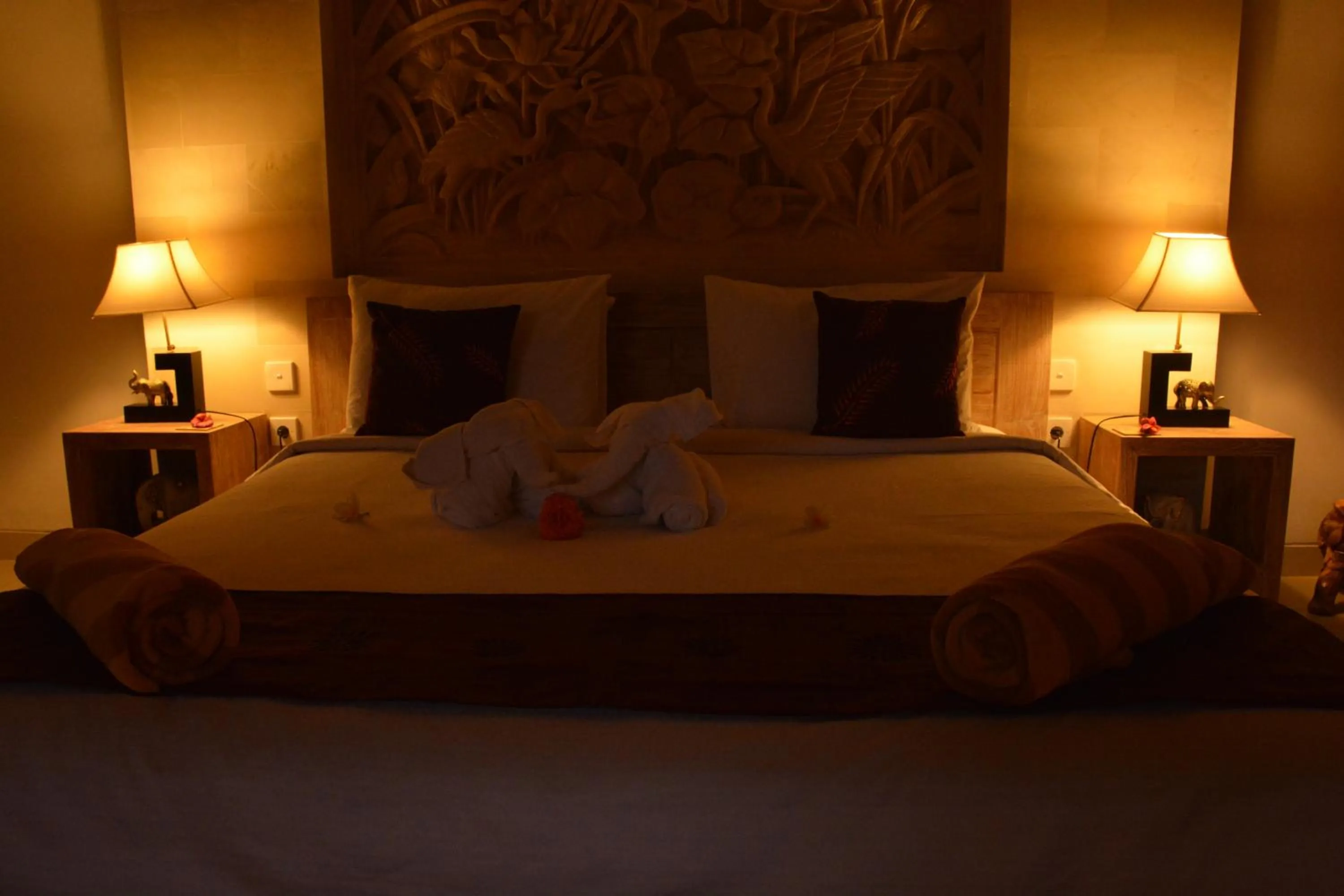 Bed in Taman Kesari Villas