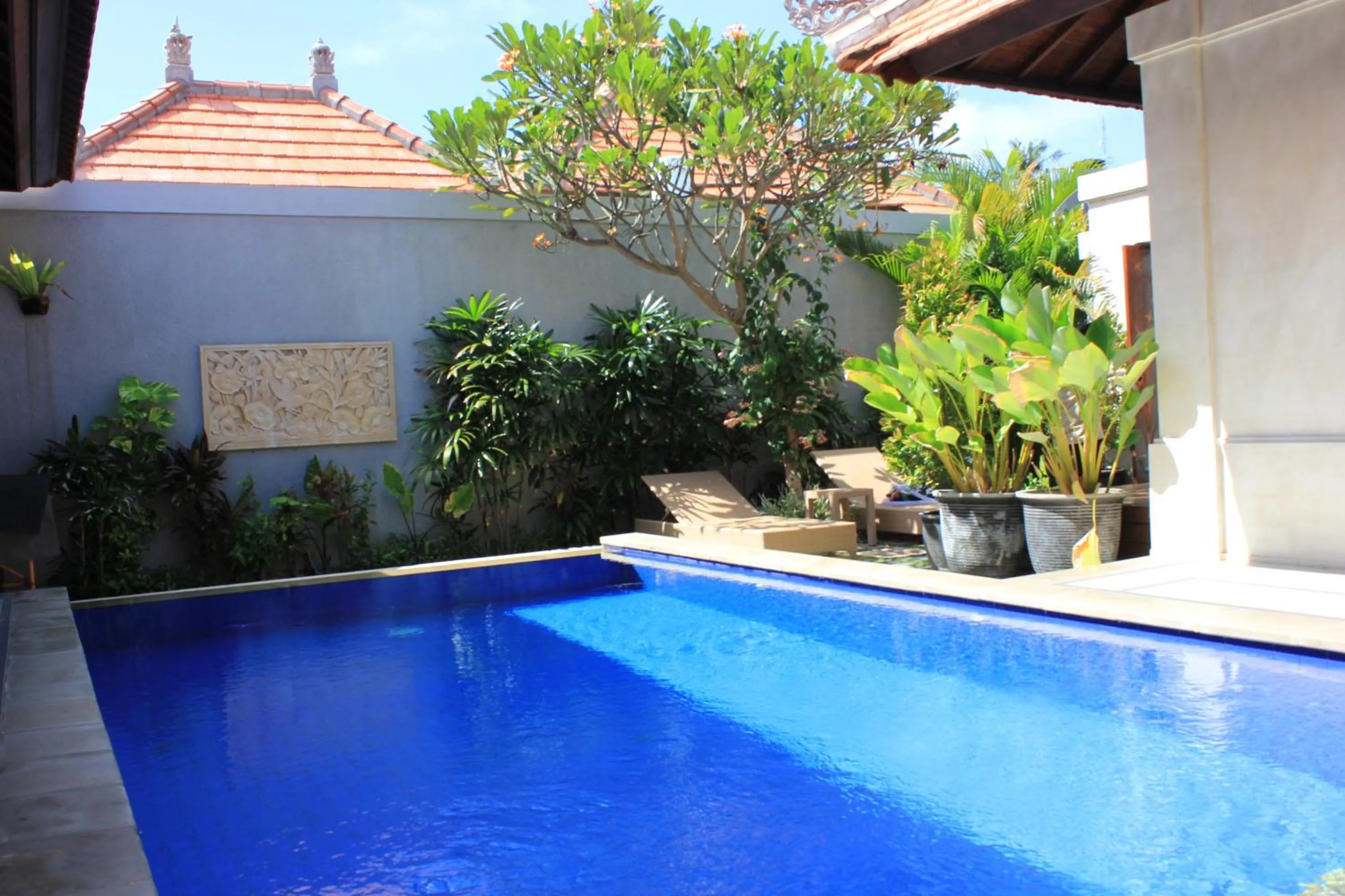 Day in Taman Kesari Villas