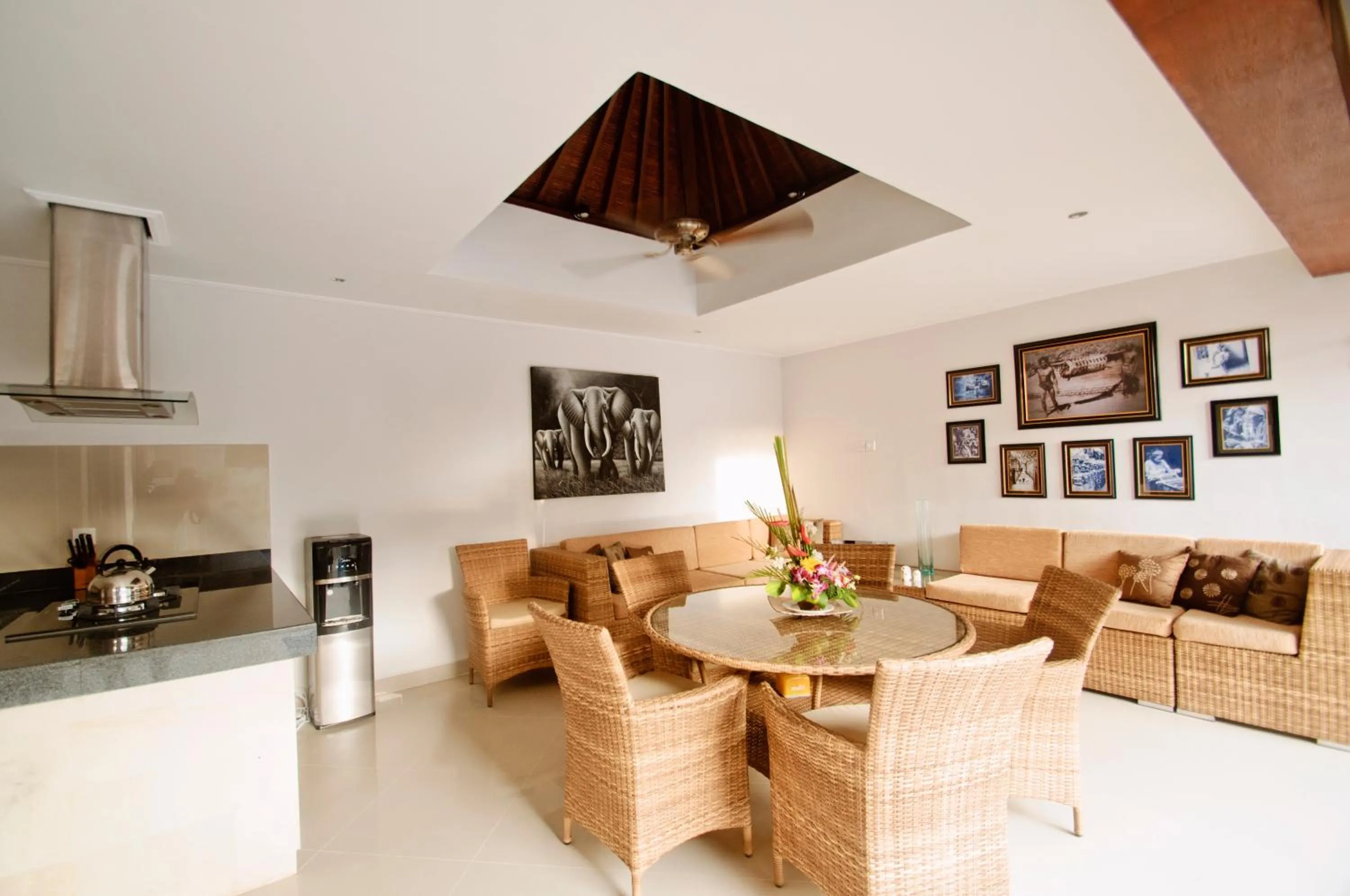 Dining area in Taman Kesari Villas